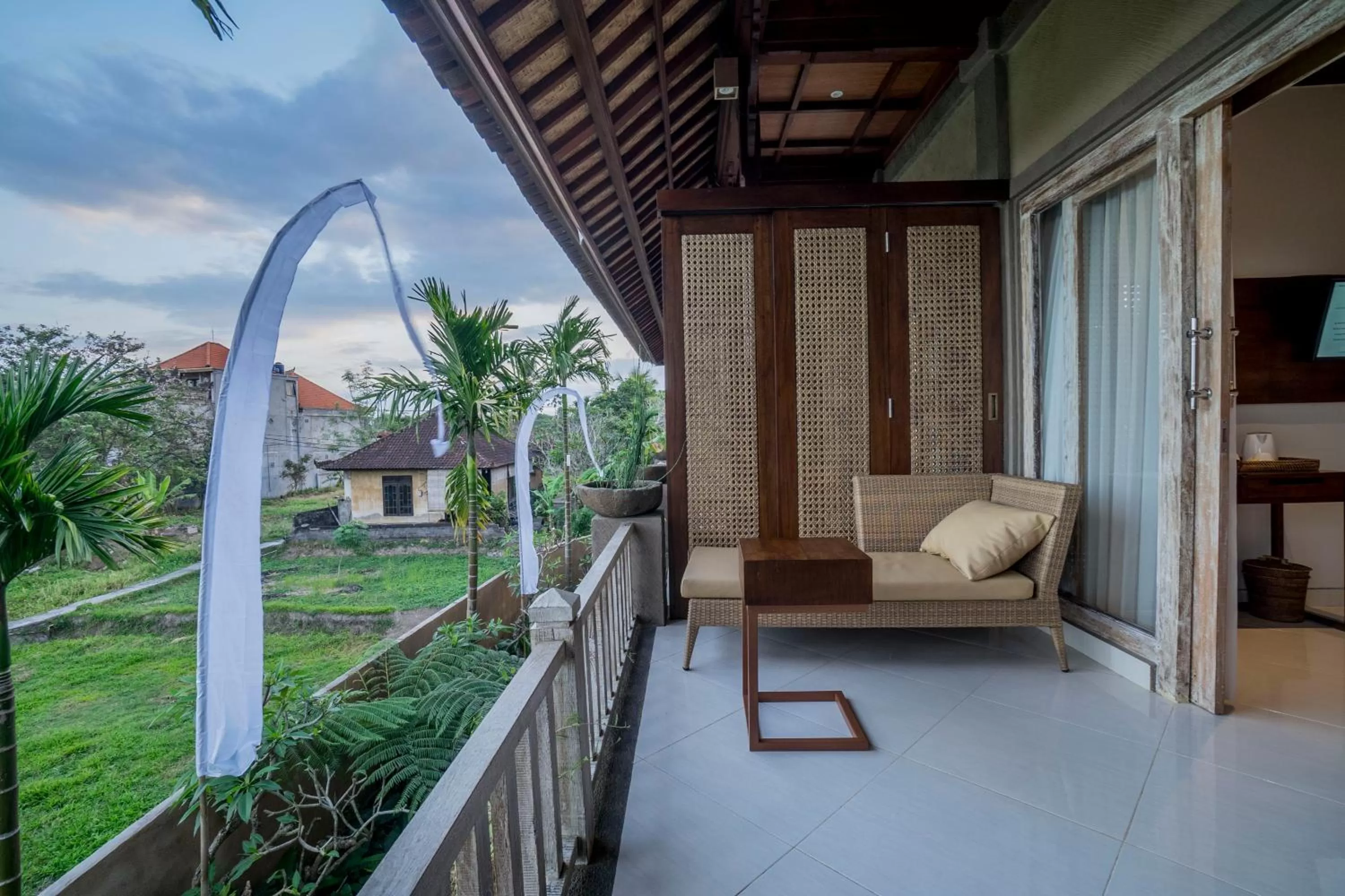 Patio in Gerindem Cottages
