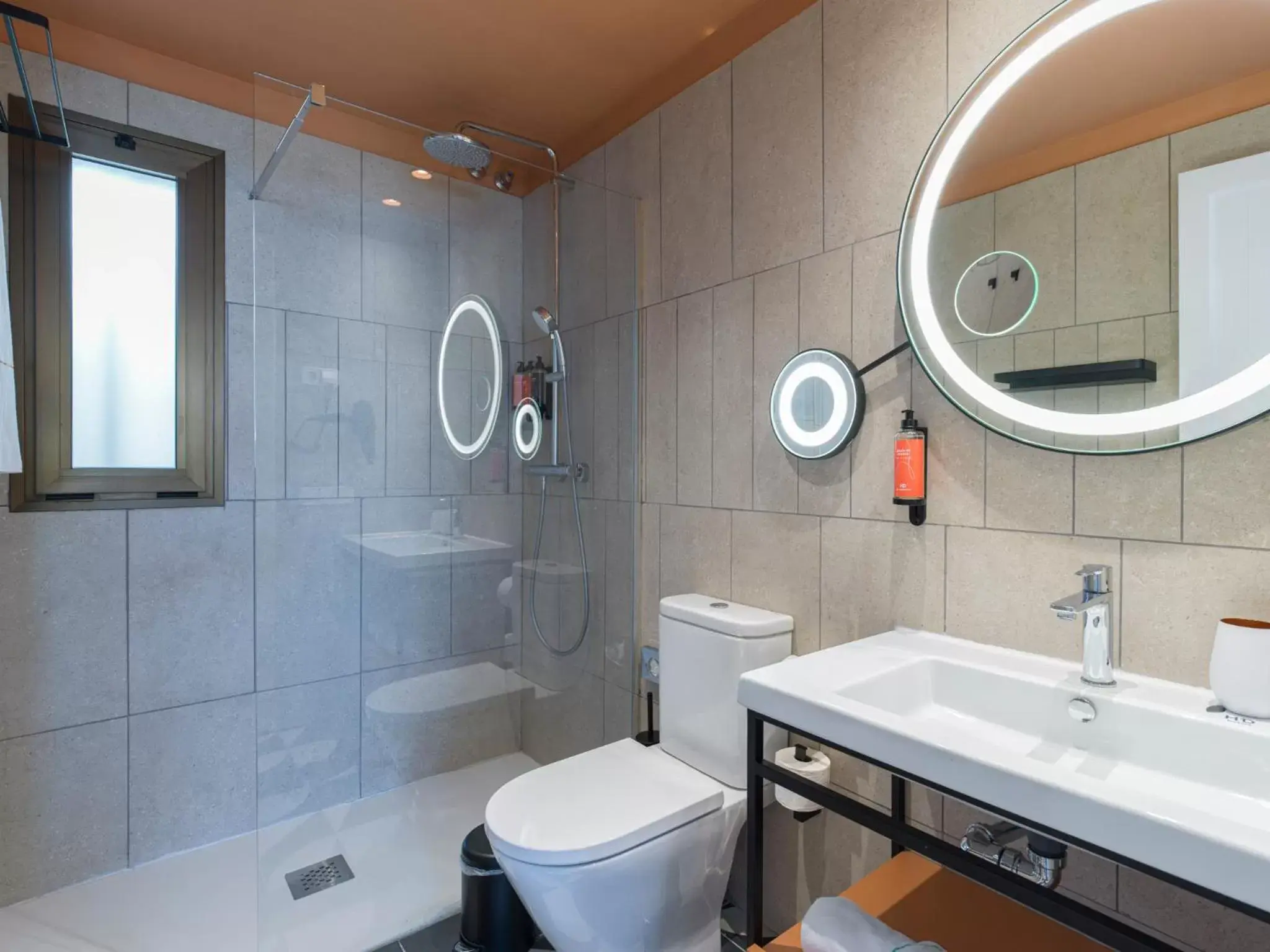 Family Bungalow (3 Adults+ 2 Children) in HD Parque Cristobal Gran Canaria Family Bungalow (3 Adults+ 2 Children) in HD Parque Cristobal Gran Canaria