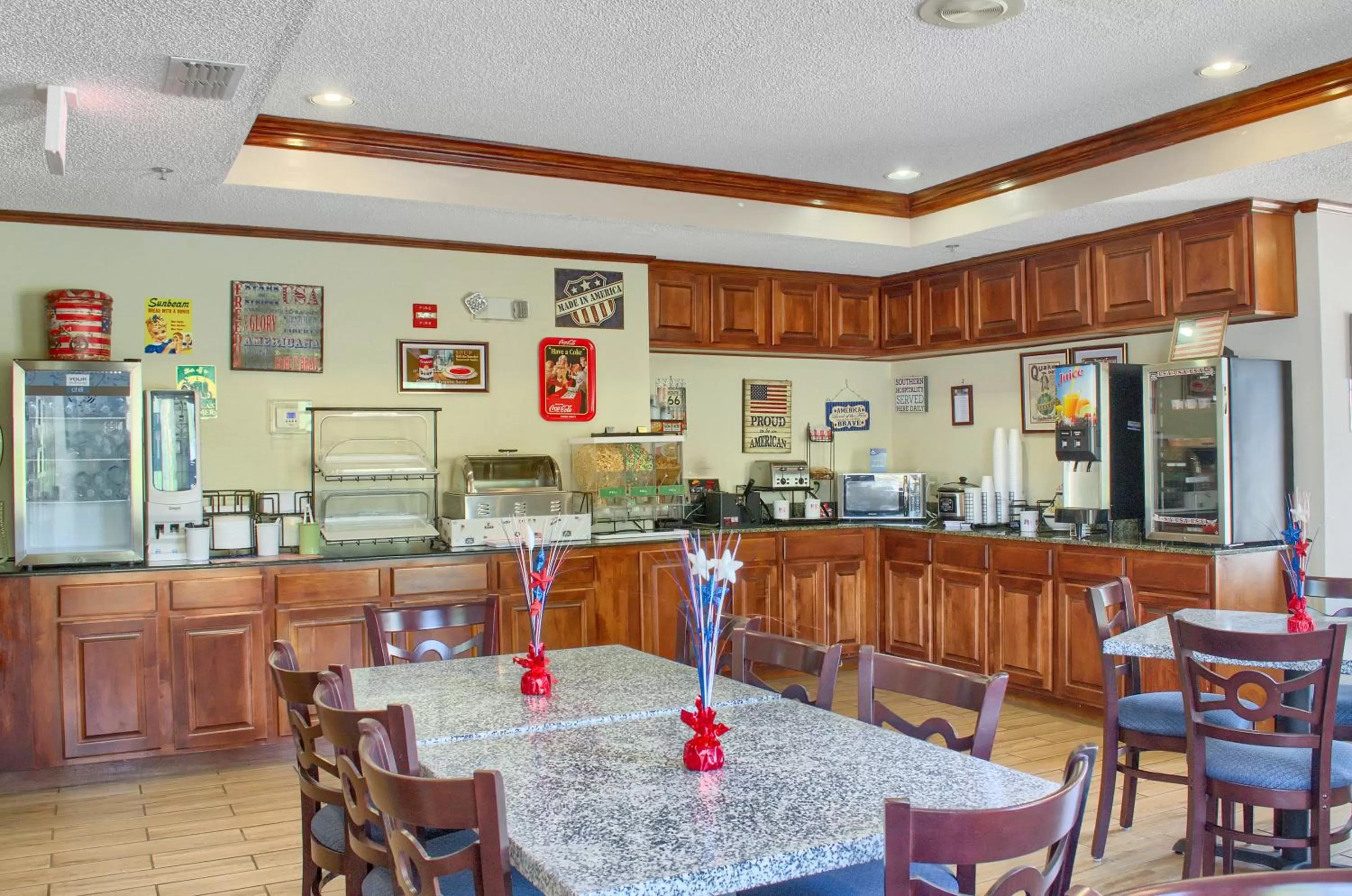 Breakfast in Hometown Inn Thomasville