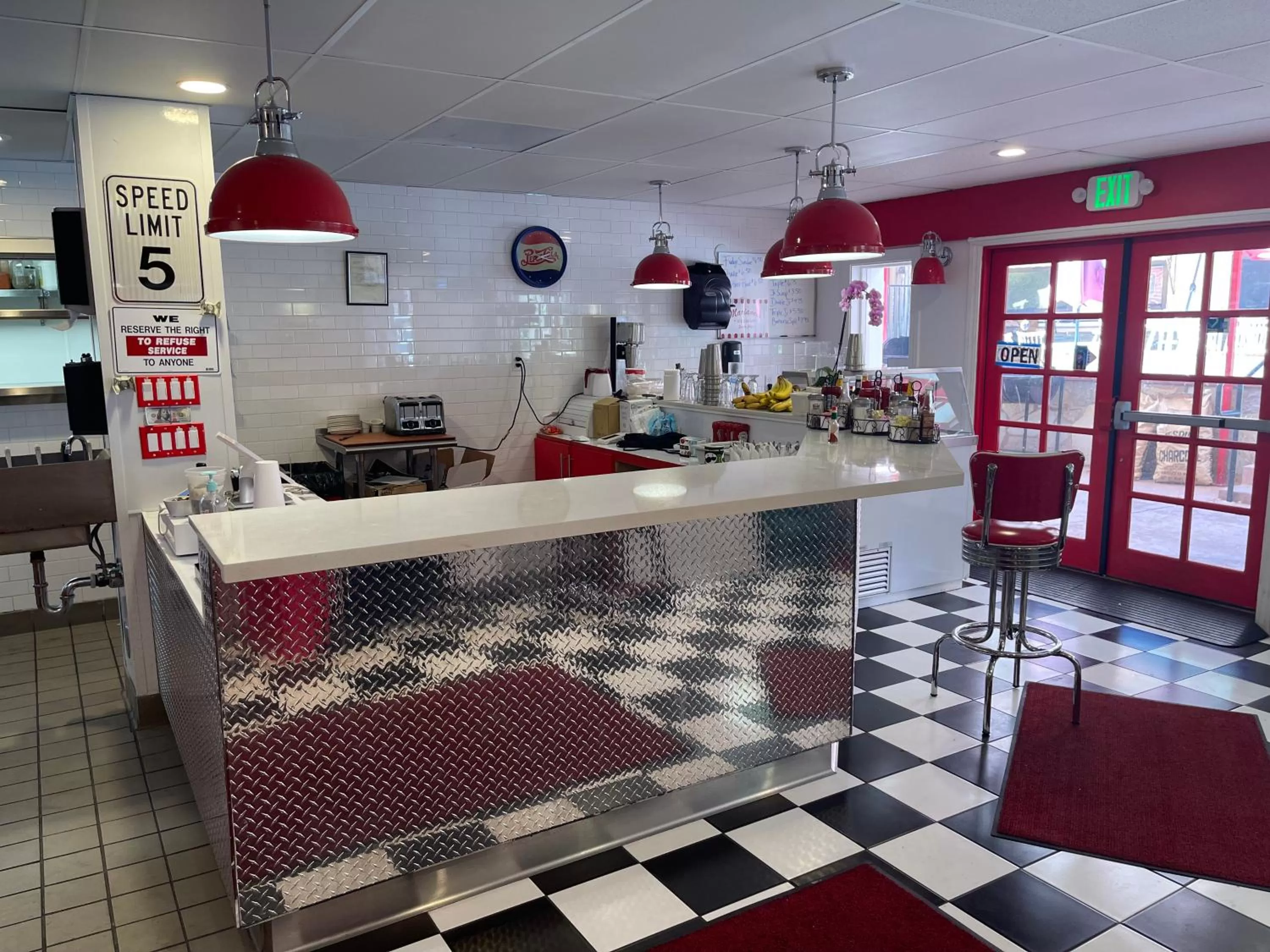 Restaurant/places to eat in The Historic Brookdale Lodge, Santa Cruz Mountains