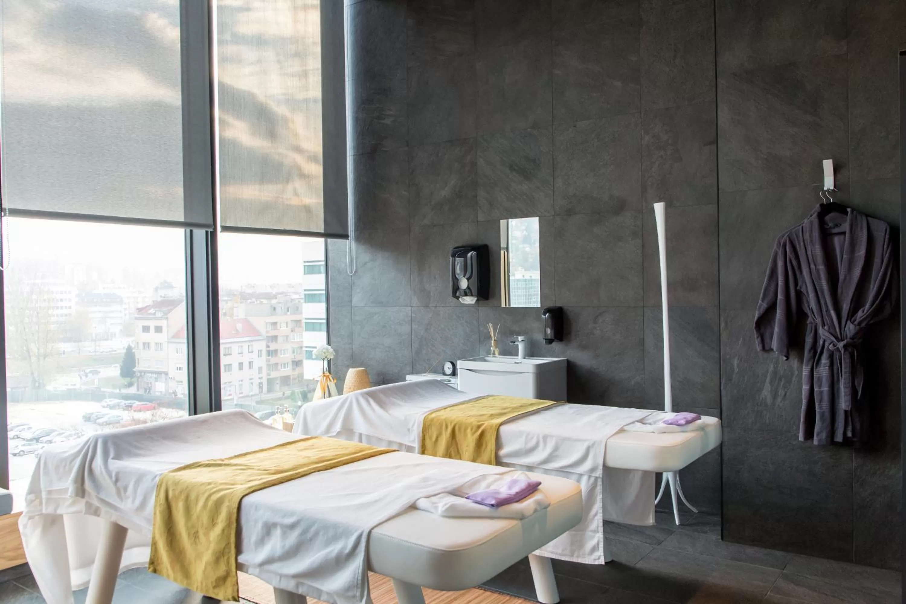 Massage, Bed in Swissotel Sarajevo