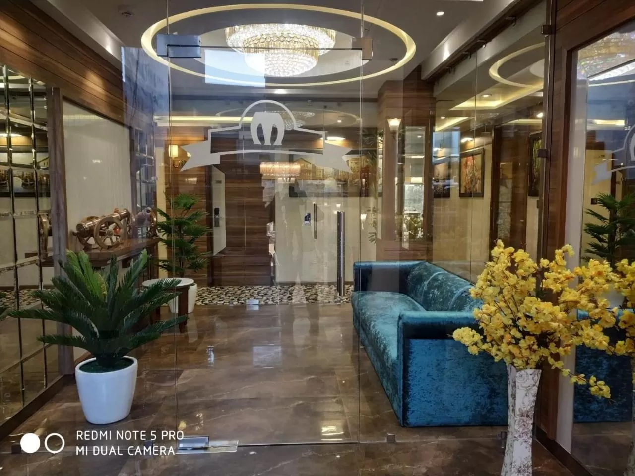 Hotel Makhan Residency