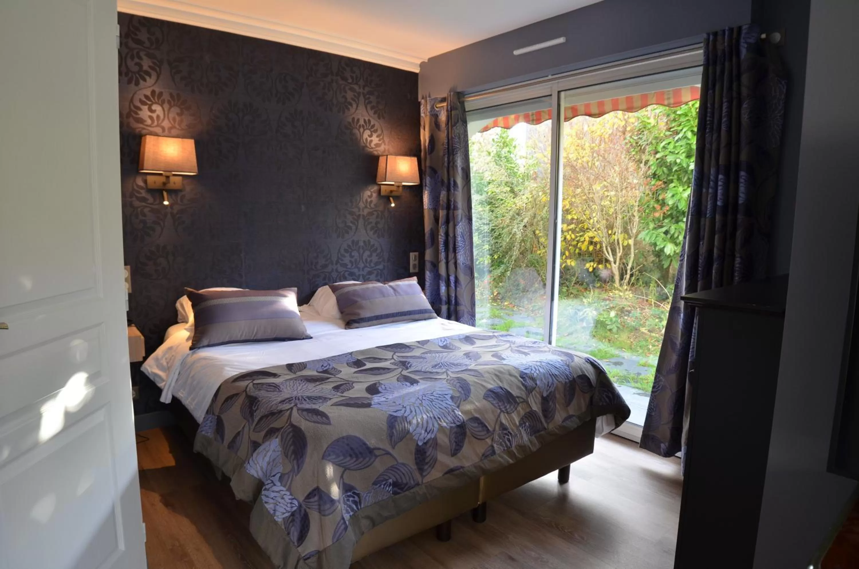 Bed in Villa Augeval Hôtel de charme & Spa