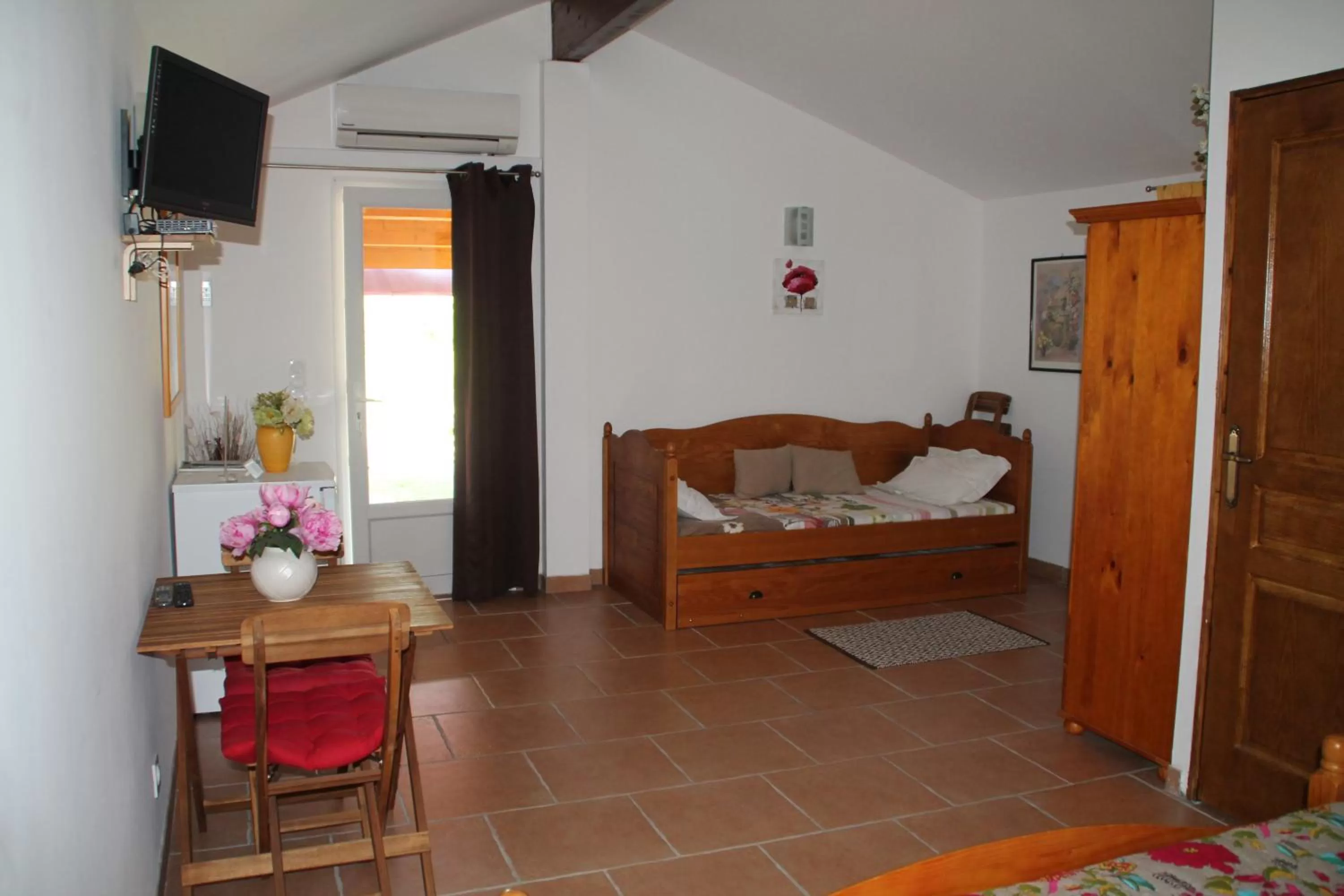 Bed in Chambres d'Hotes Carpediem