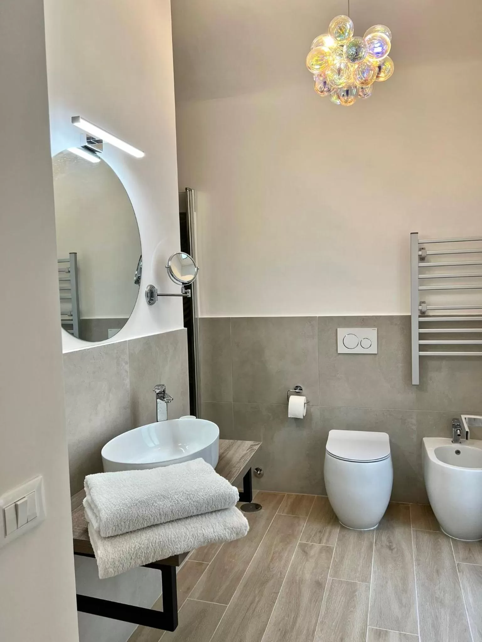 Shower in Relais Roma Vaticano - METRO station Ottaviano