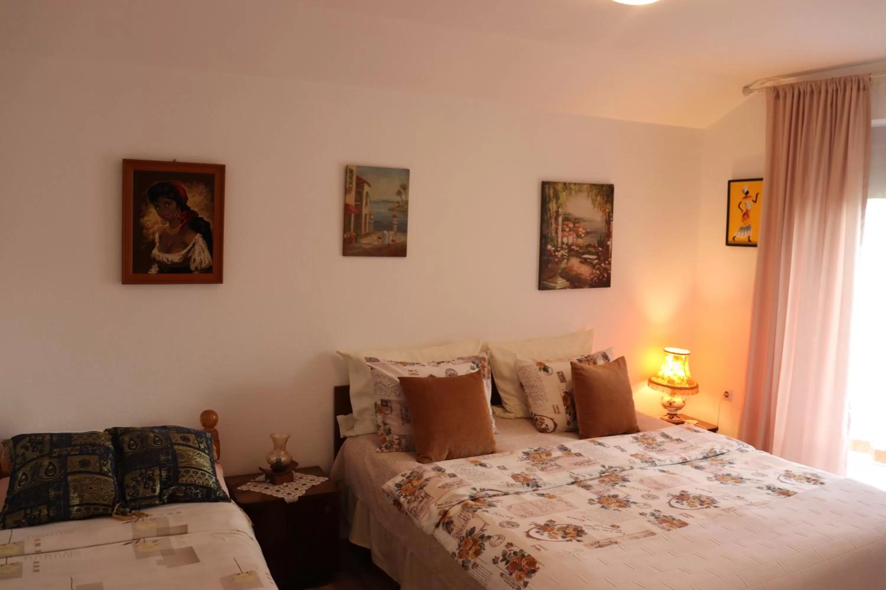 Bed in Frile Apartments