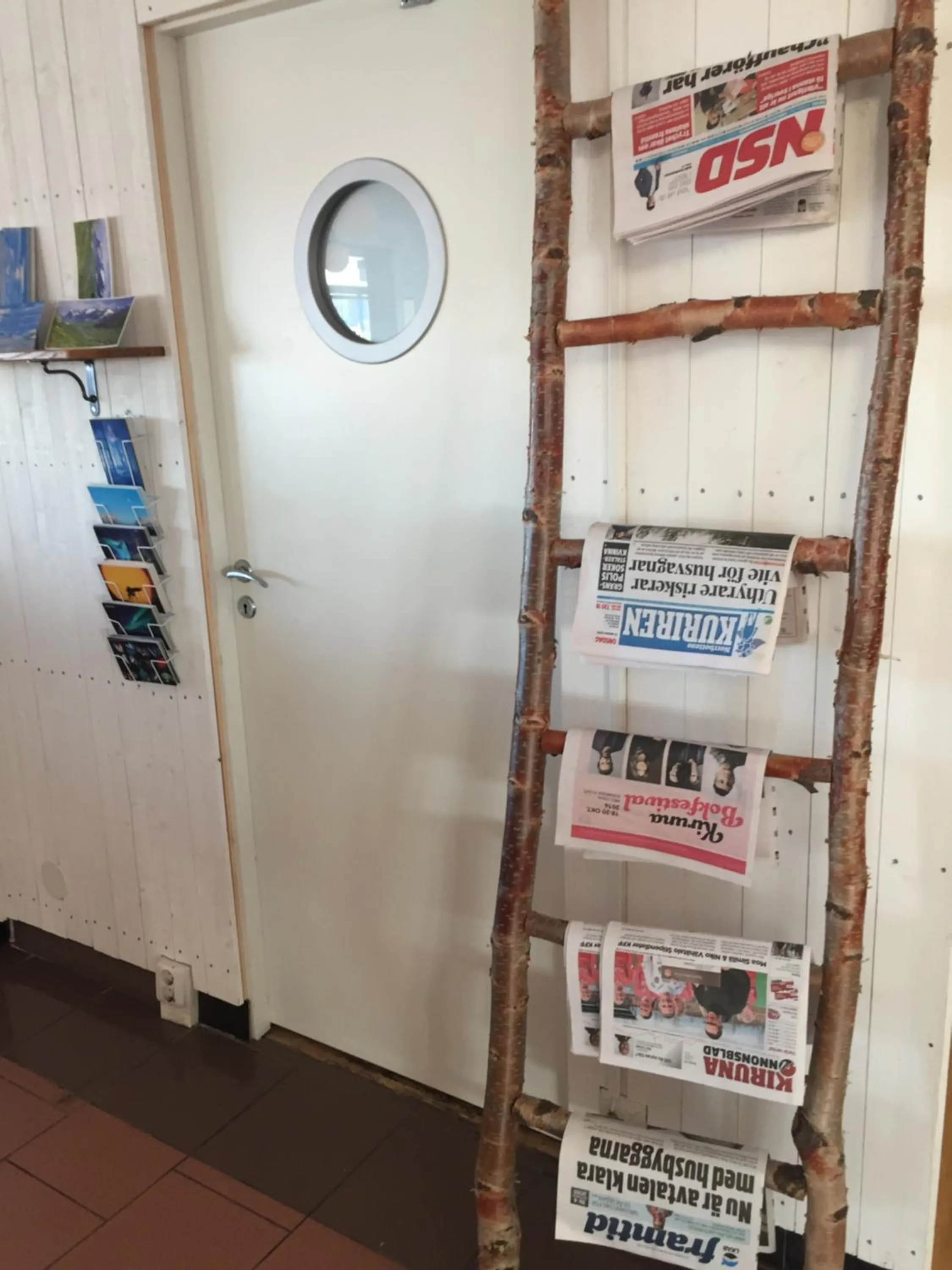 Lobby or reception in Hotel E-10 by First