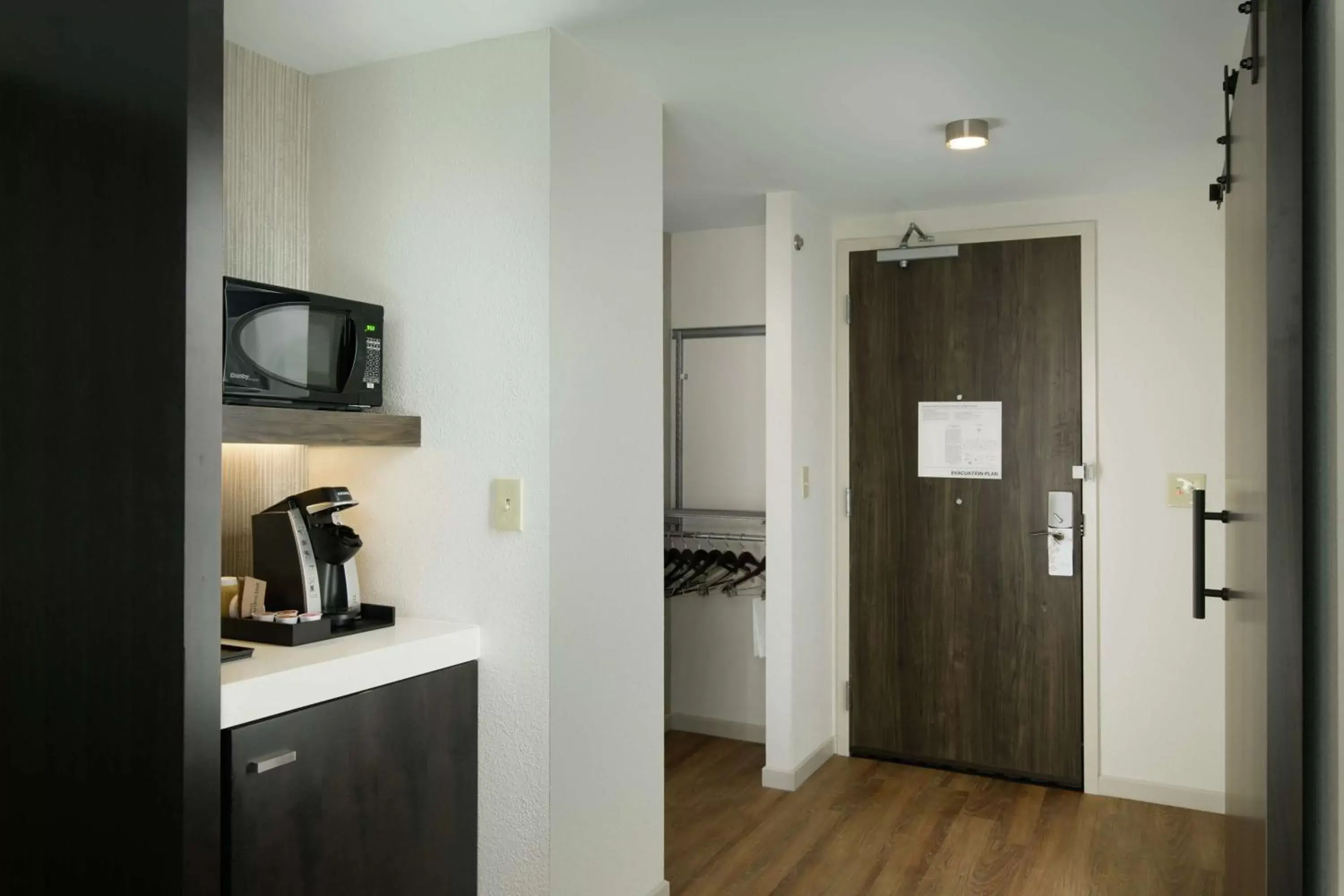 Queen Room with Two Queen Beds in Hilton Garden Inn Memphis Downtown Beale Street Queen Room with Two Queen Beds in Hilton Garden Inn Memphis Downtown Beale Street