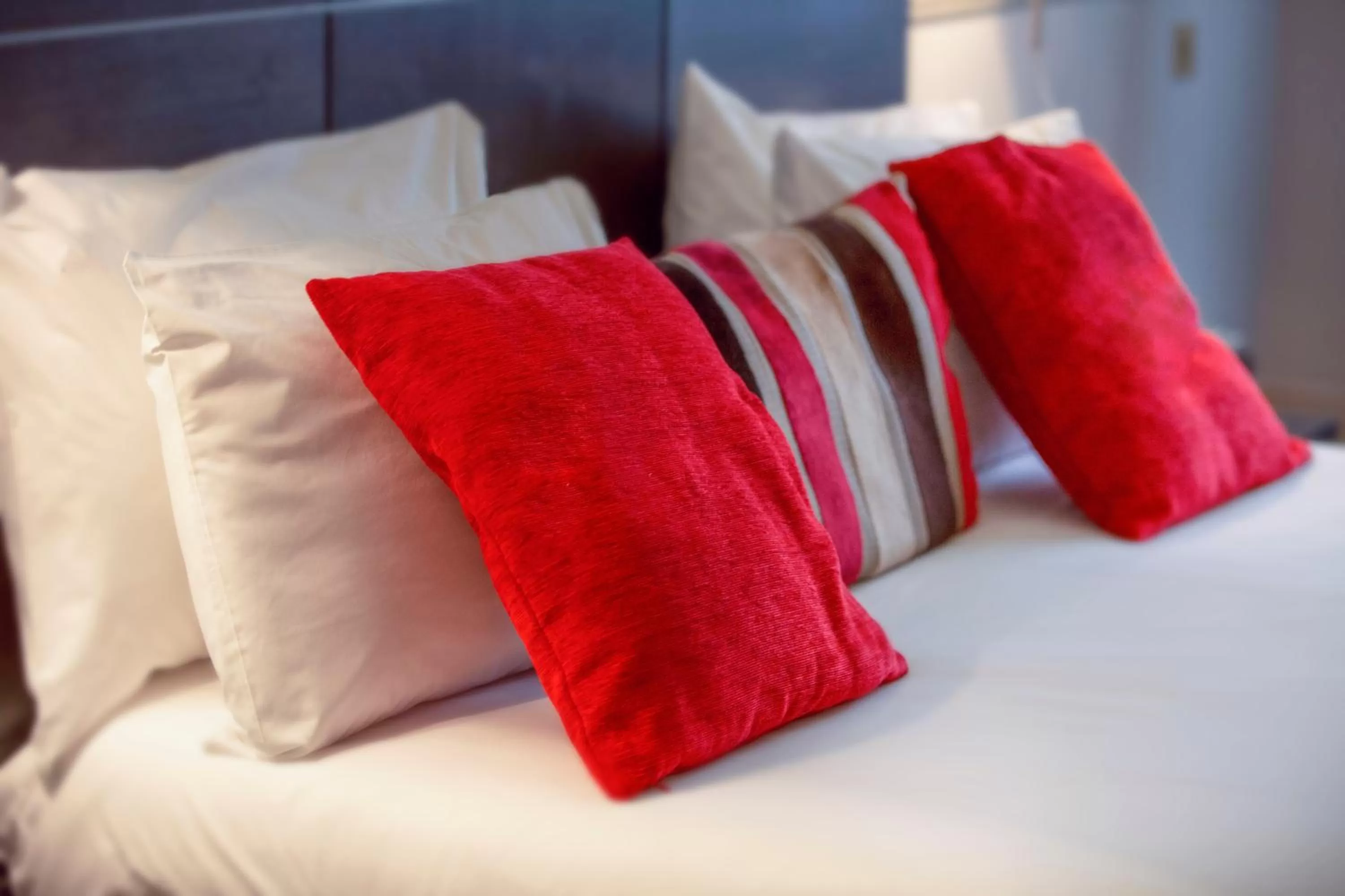 Bed in The Sumner Hotel