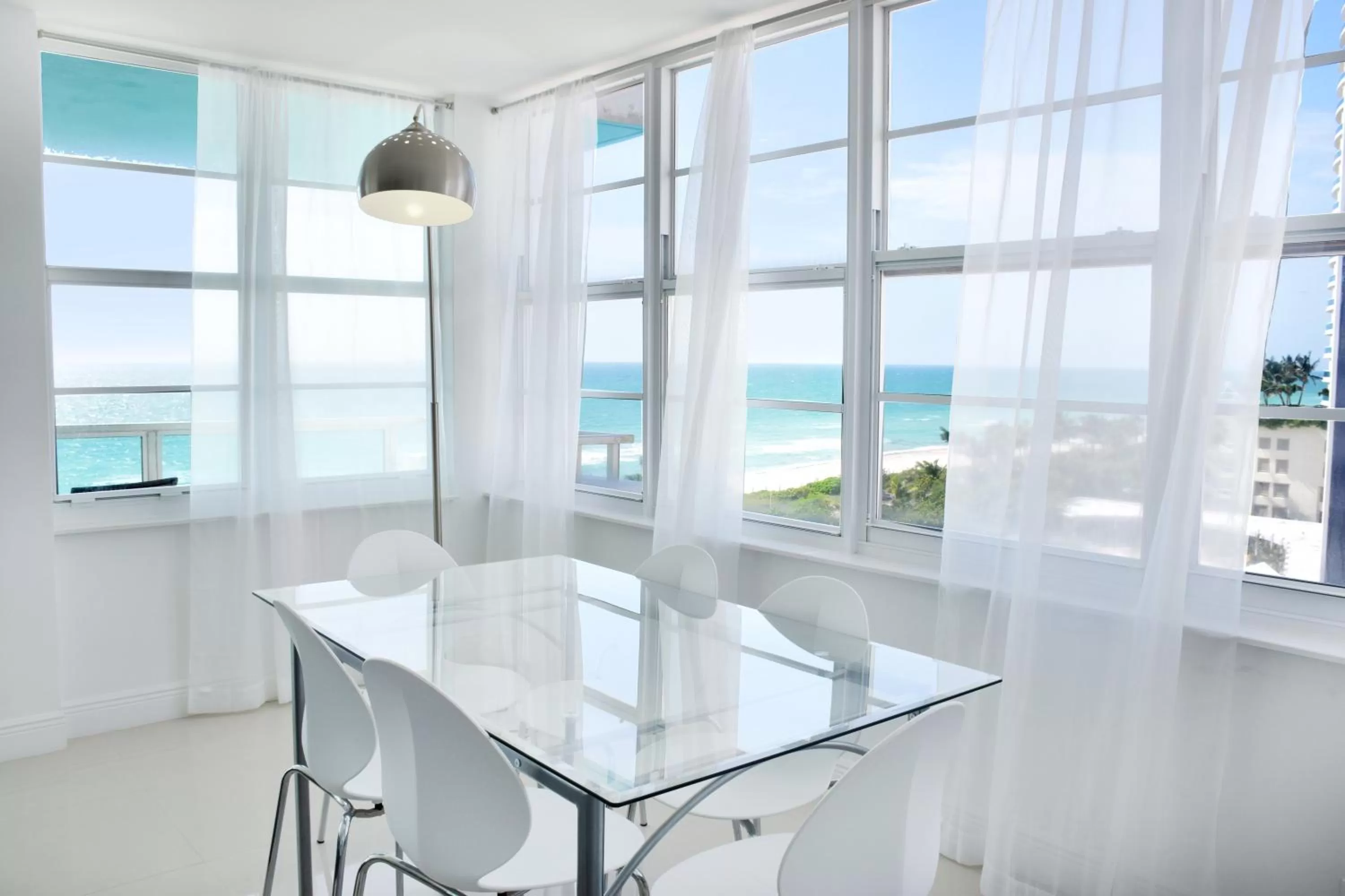 Dining area in Seacoast Suites on Miami Beach