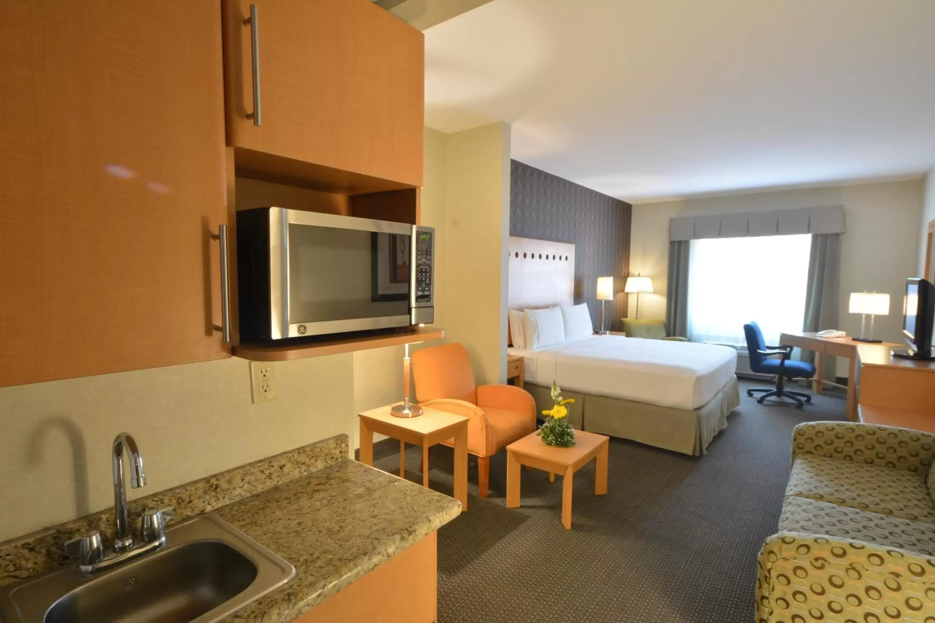 King Suite in Holiday Inn Express & Suites Monterrey Aeropuerto by IHG King Suite in Holiday Inn Express & Suites Monterrey Aeropuerto by IHG