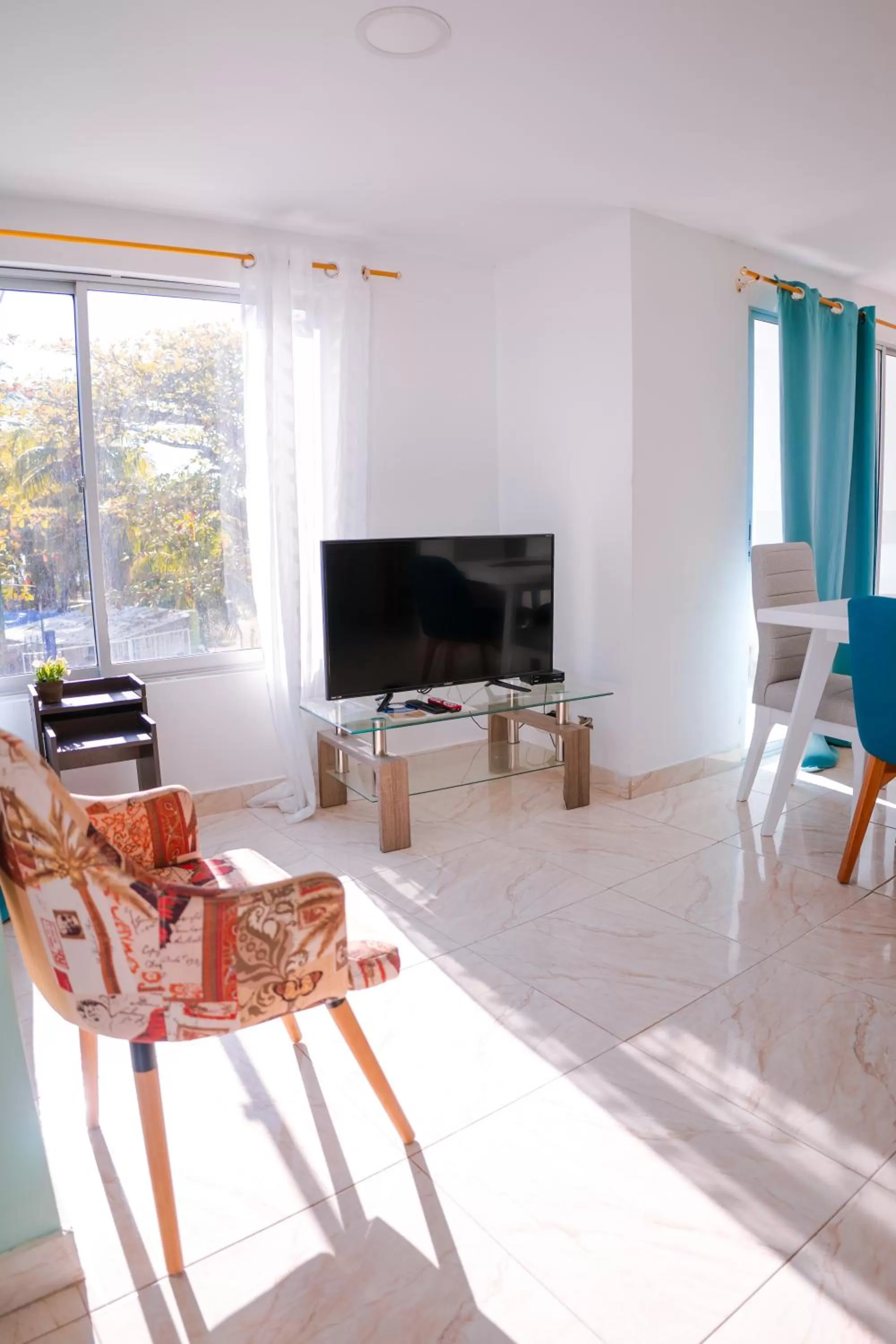 TV/Entertainment Center in ZOJO MARiNA BAY