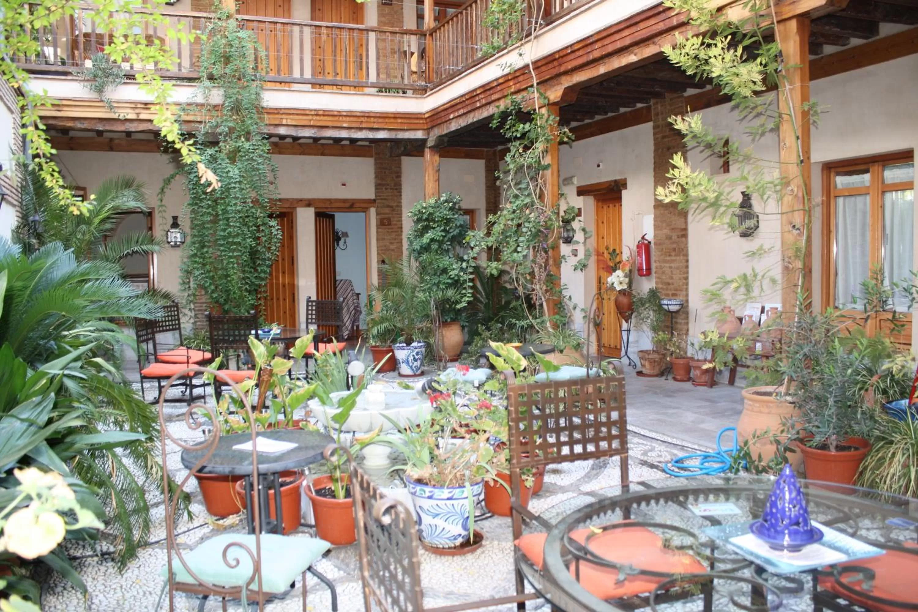 Patio in Abadía Hotel