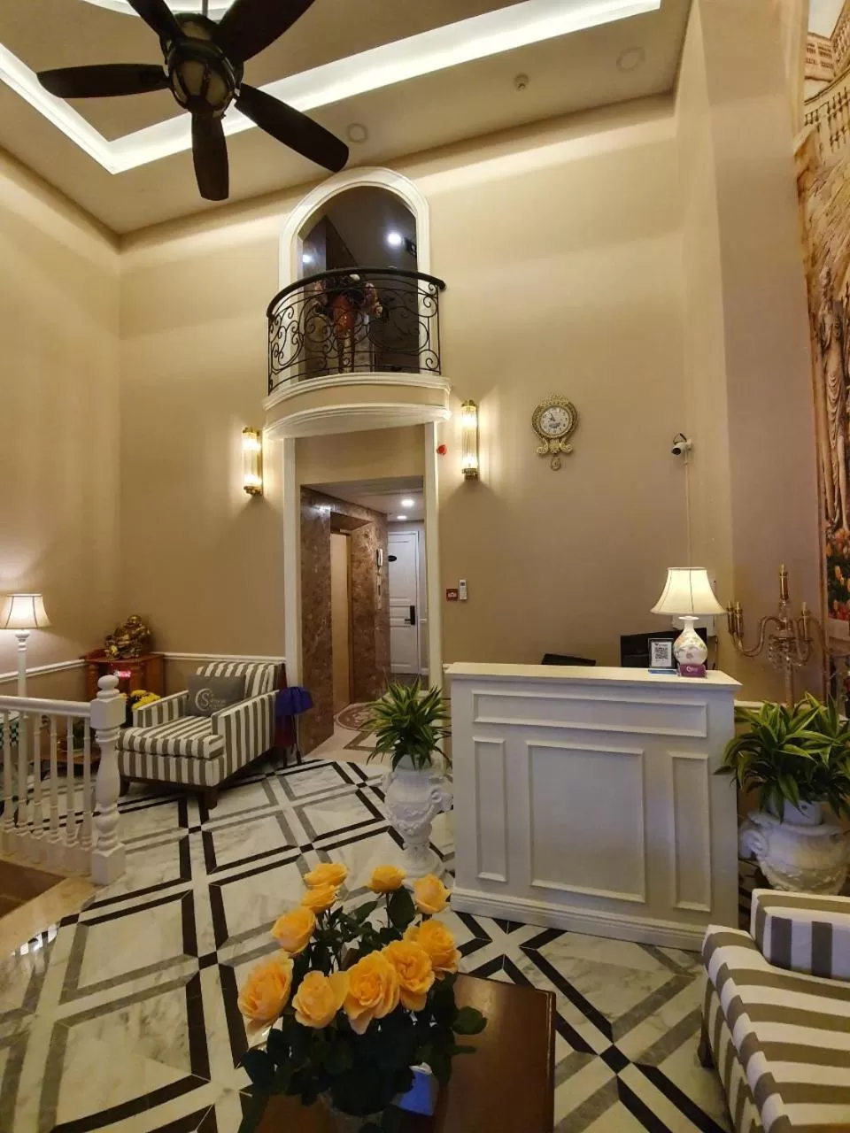 Saigon By Night Luxury Hotel