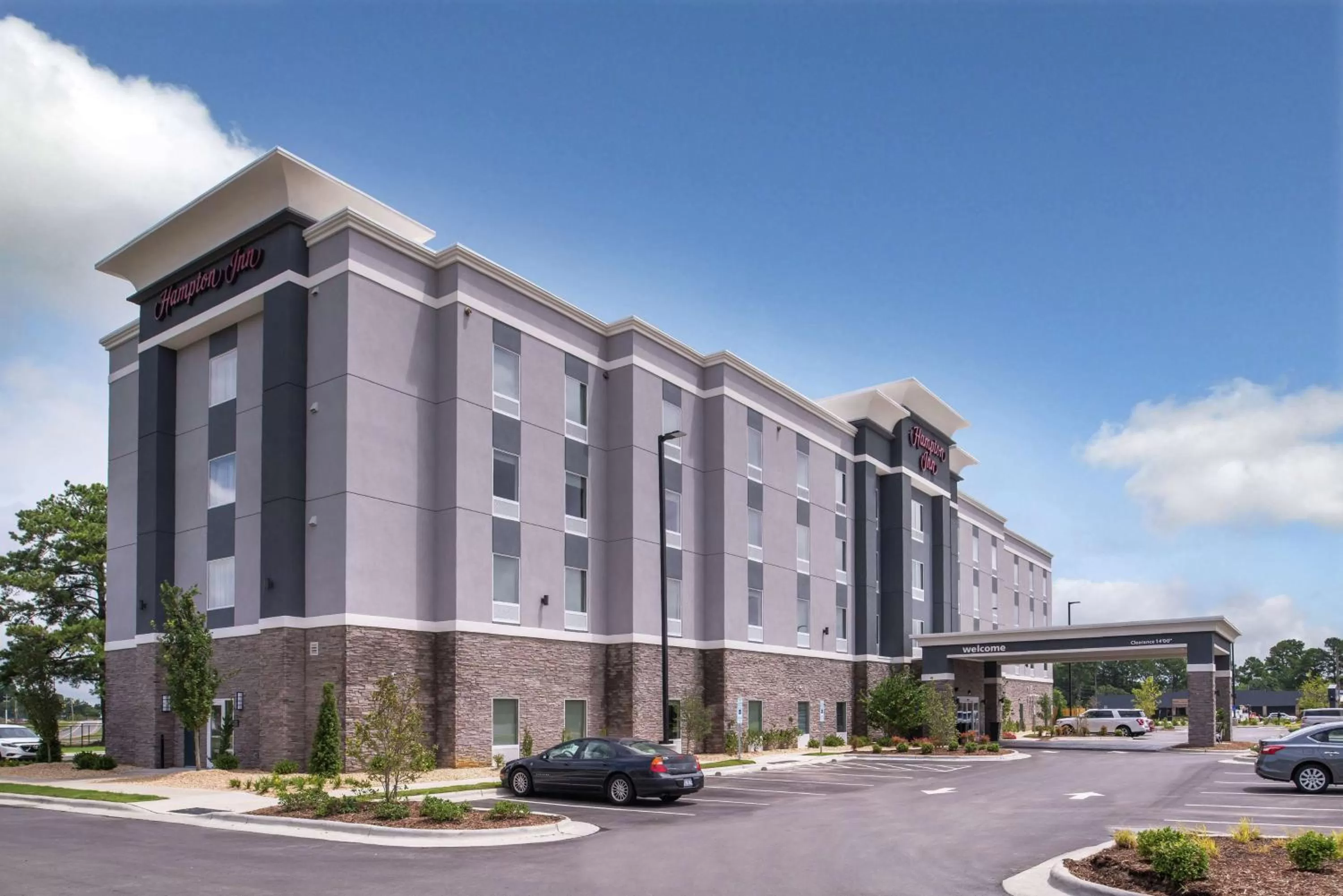 Property building in Hampton Inn Benson