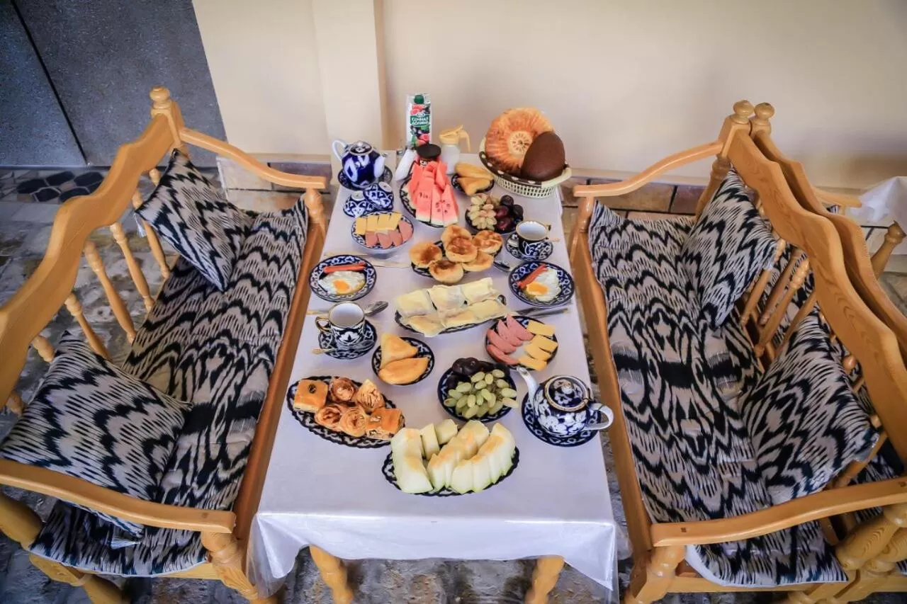 Food and drinks in Yasmin