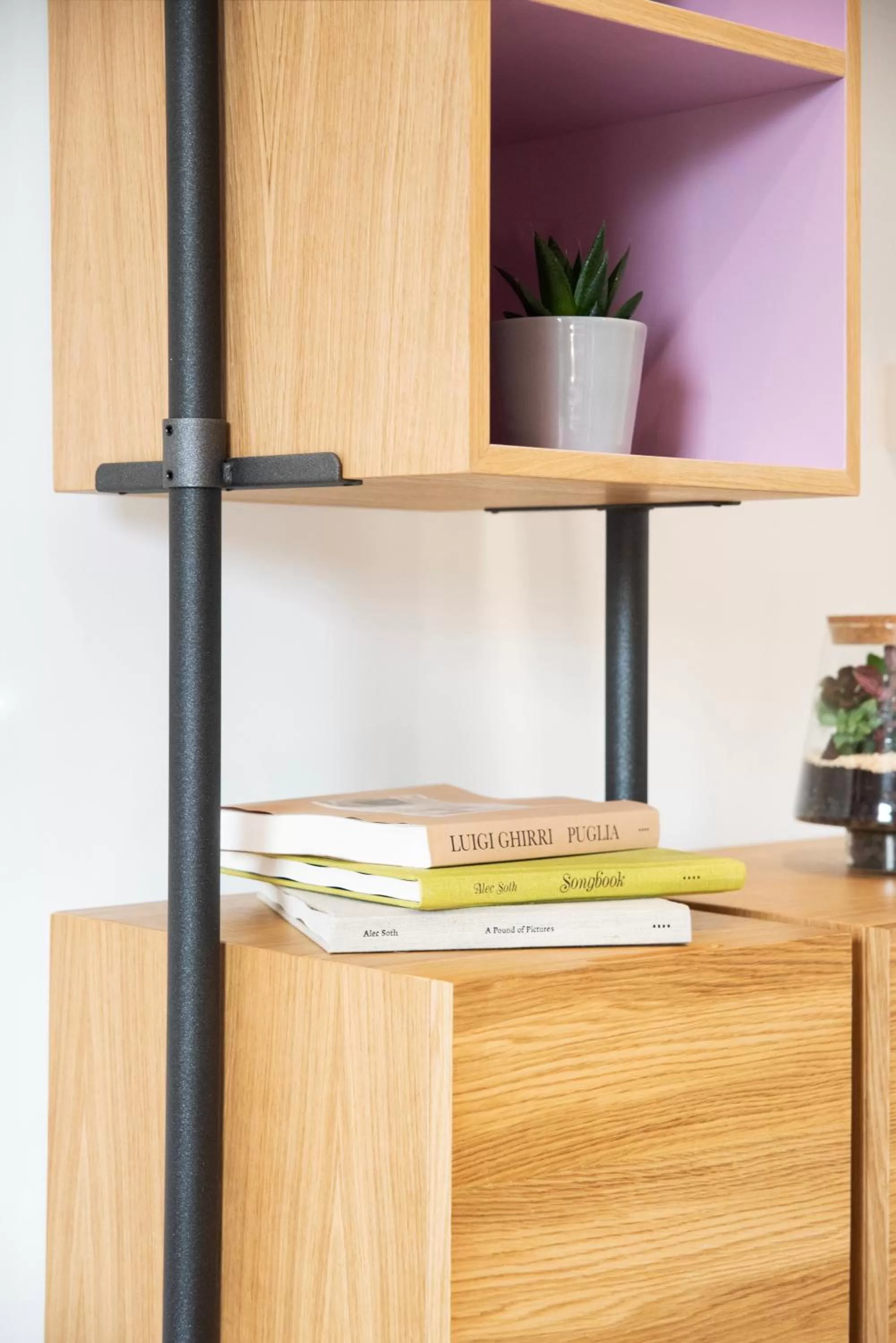 Decorative detail in Lisetta Gardens Boutique & Suites