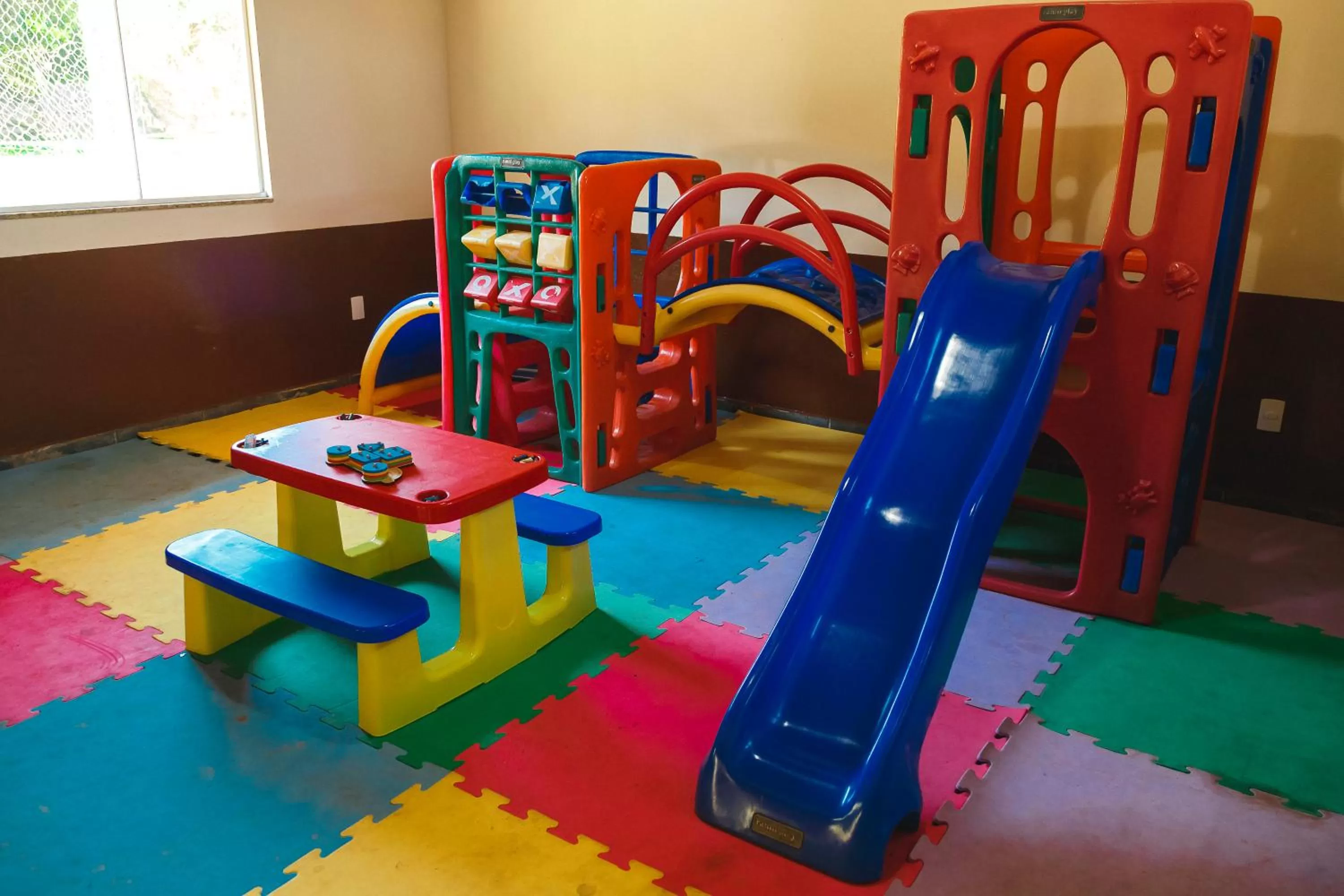 Children play ground, Kid's Club in Pousada Le Sapê