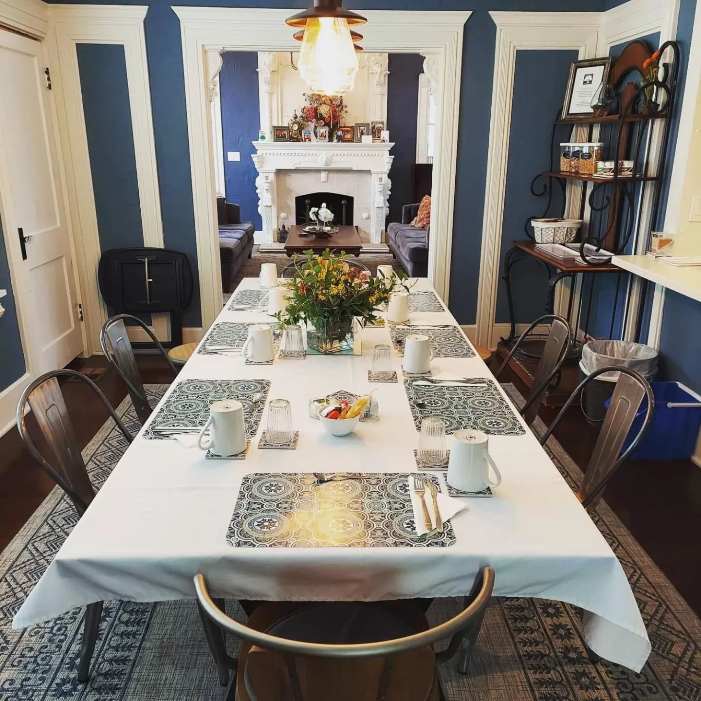 Dining area in The Kenwood Gables Boutique B&B