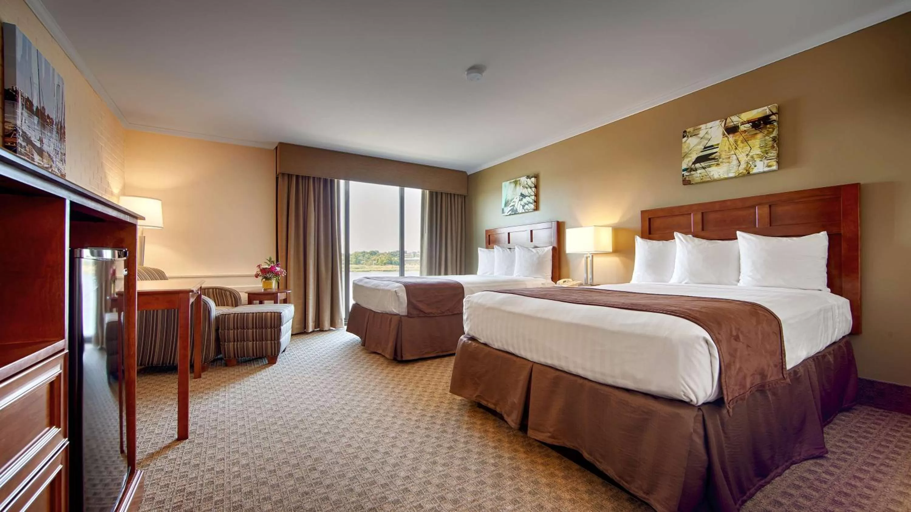 Bedroom, Bed in Best Western Adams Inn Quincy-Boston