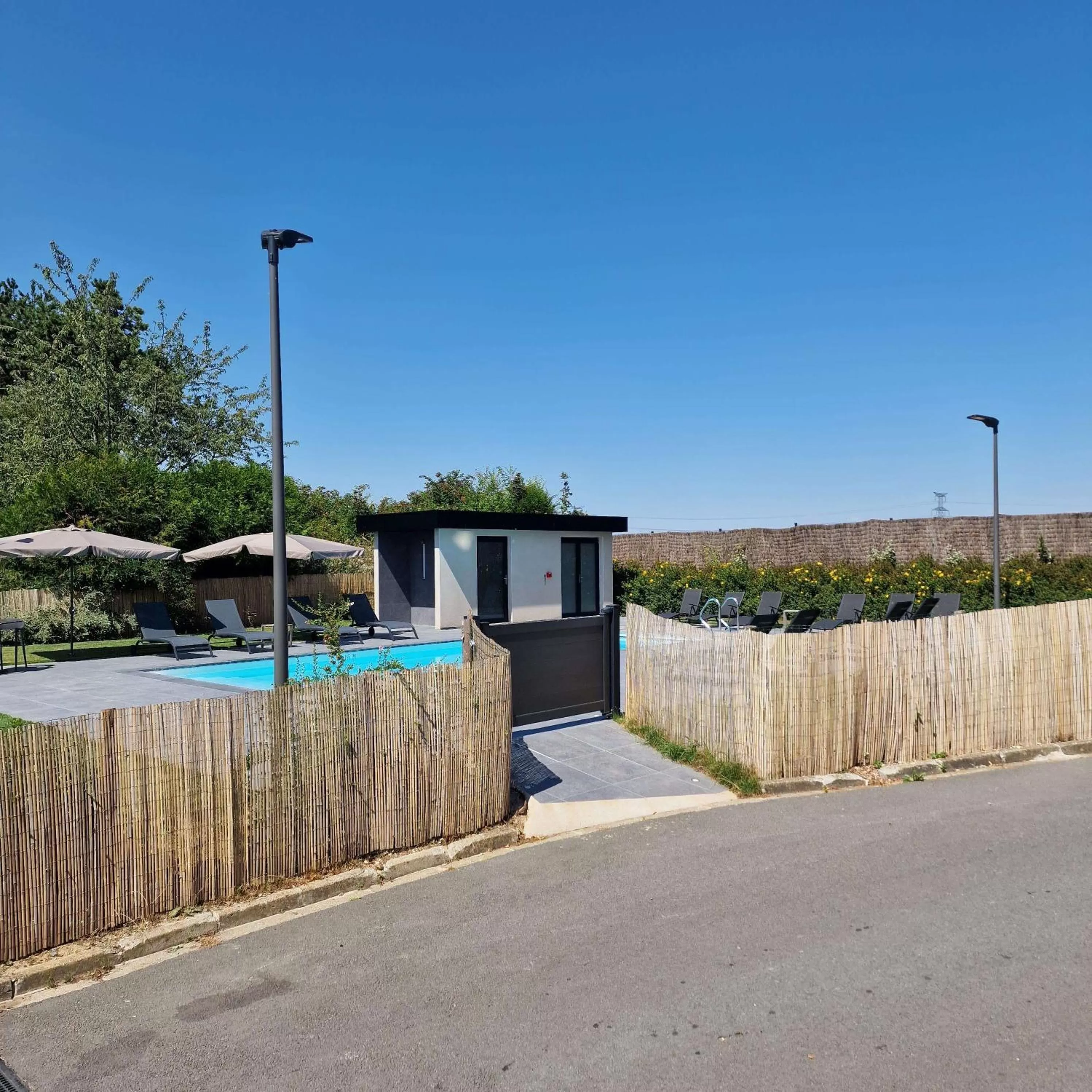 Pool view in Best Western L'Aquarium Arras Nord