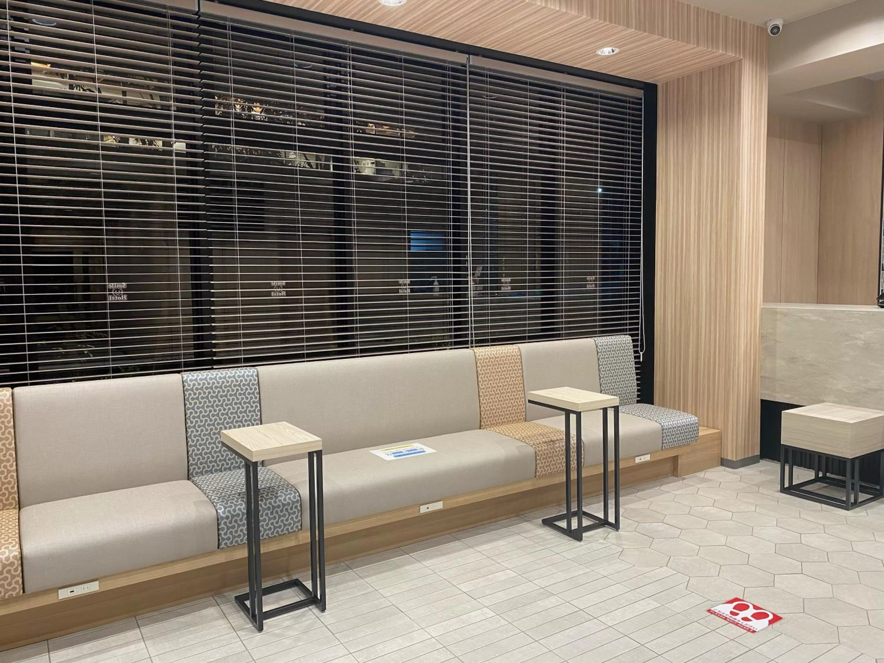 Lobby or reception in Smile Hotel Osaka Nakanoshima