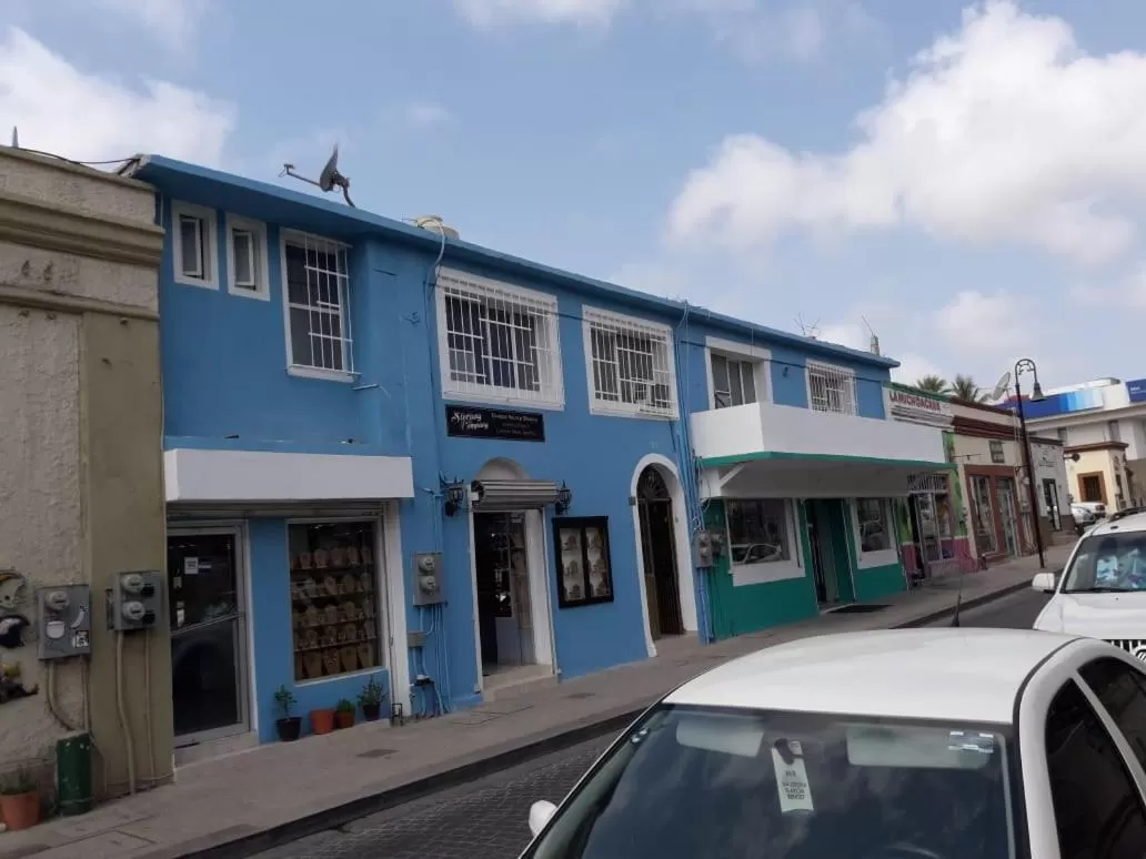 Facade/entrance, Property Building in Hotel Casa Ceci Inn