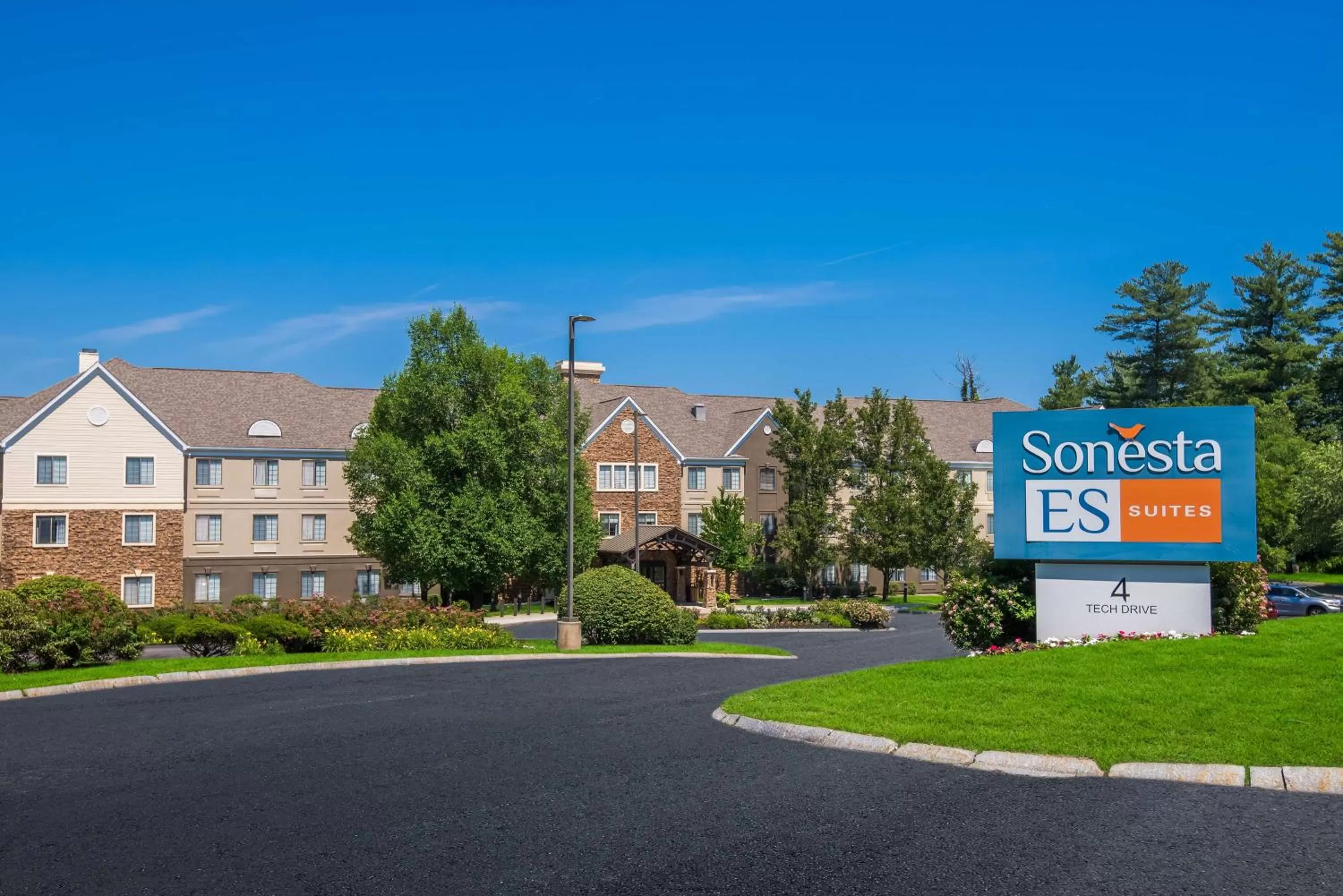 Property building in Sonesta ES Suites Andover Boston