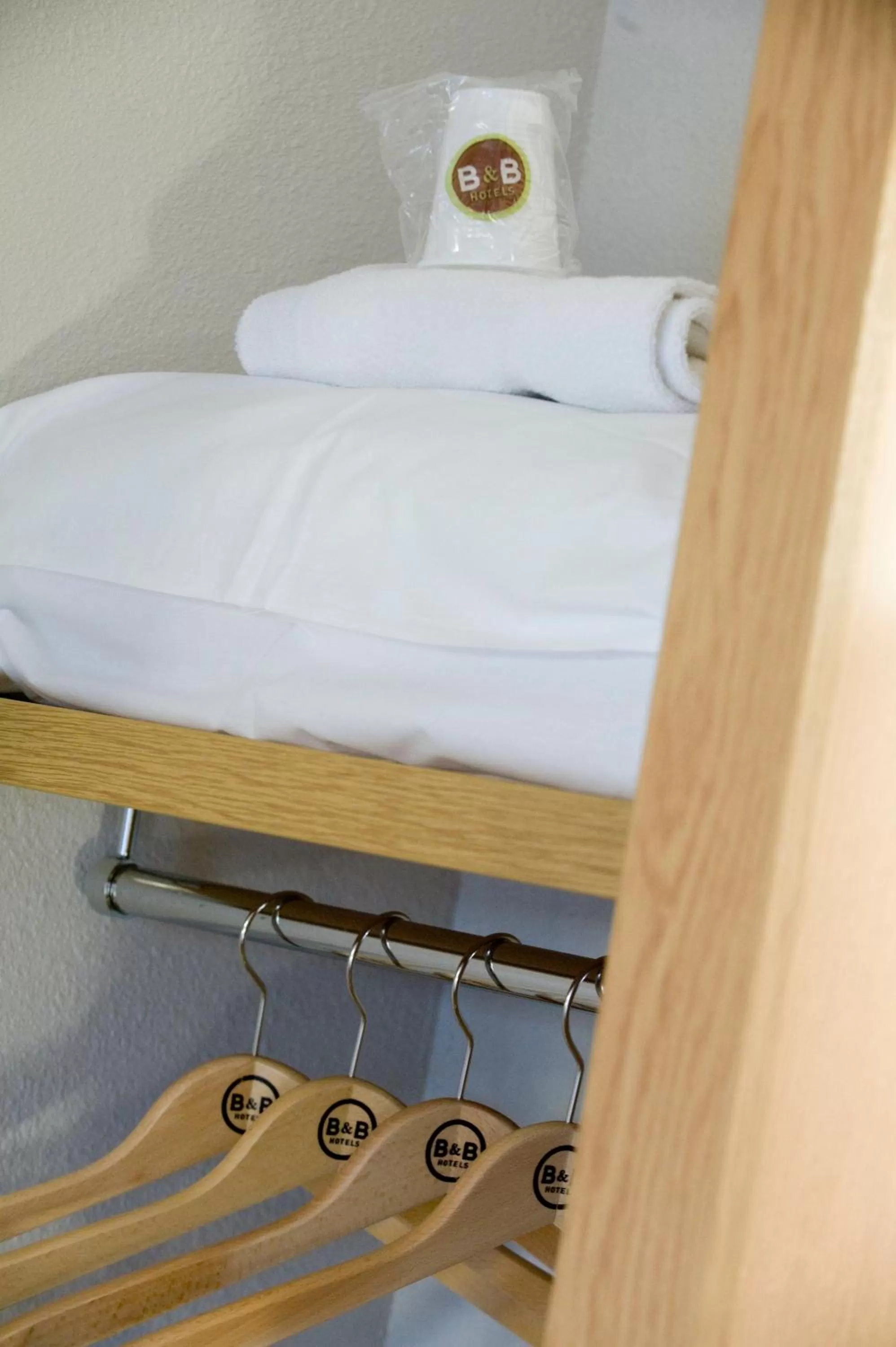 Bedroom in B&B HOTEL Saint-Nazaire Trignac