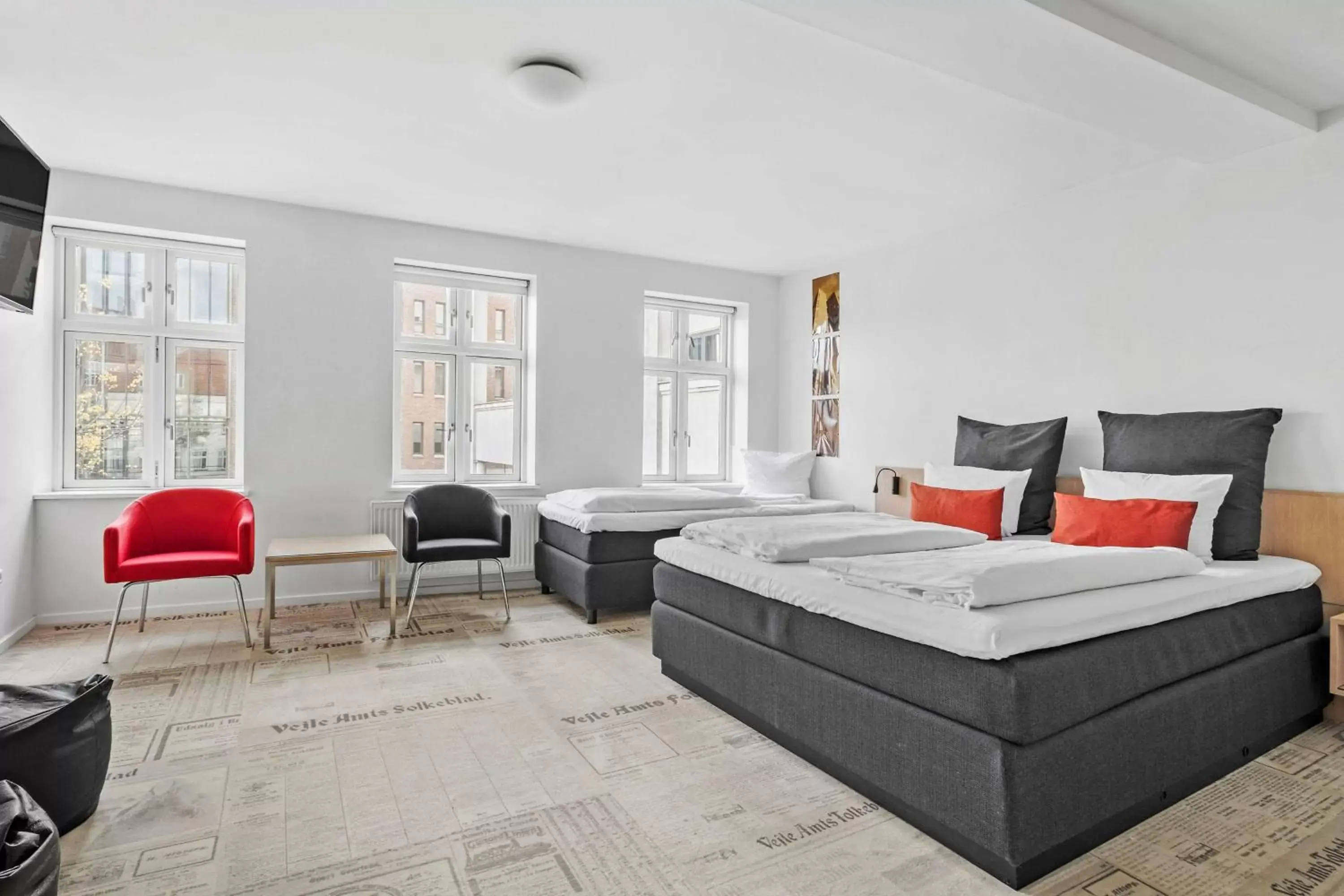 Family Room with One King and Two Single Beds - Non-Smoking in Best Western ToRVEhallerne Family Room with One King and Two Single Beds - Non-Smoking in Best Western ToRVEhallerne