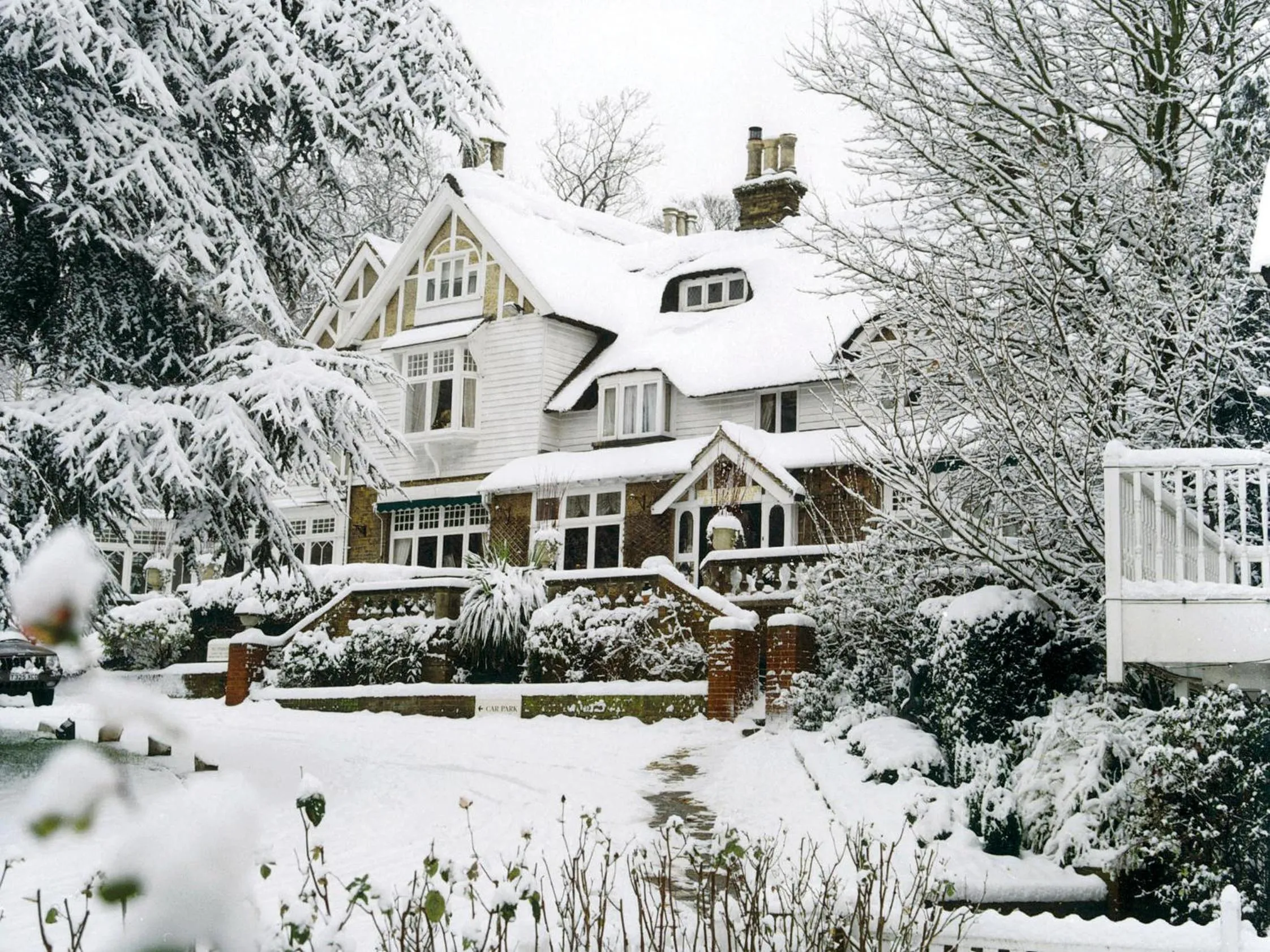 Winter in Rowhill Grange Hotel & Utopia Spa