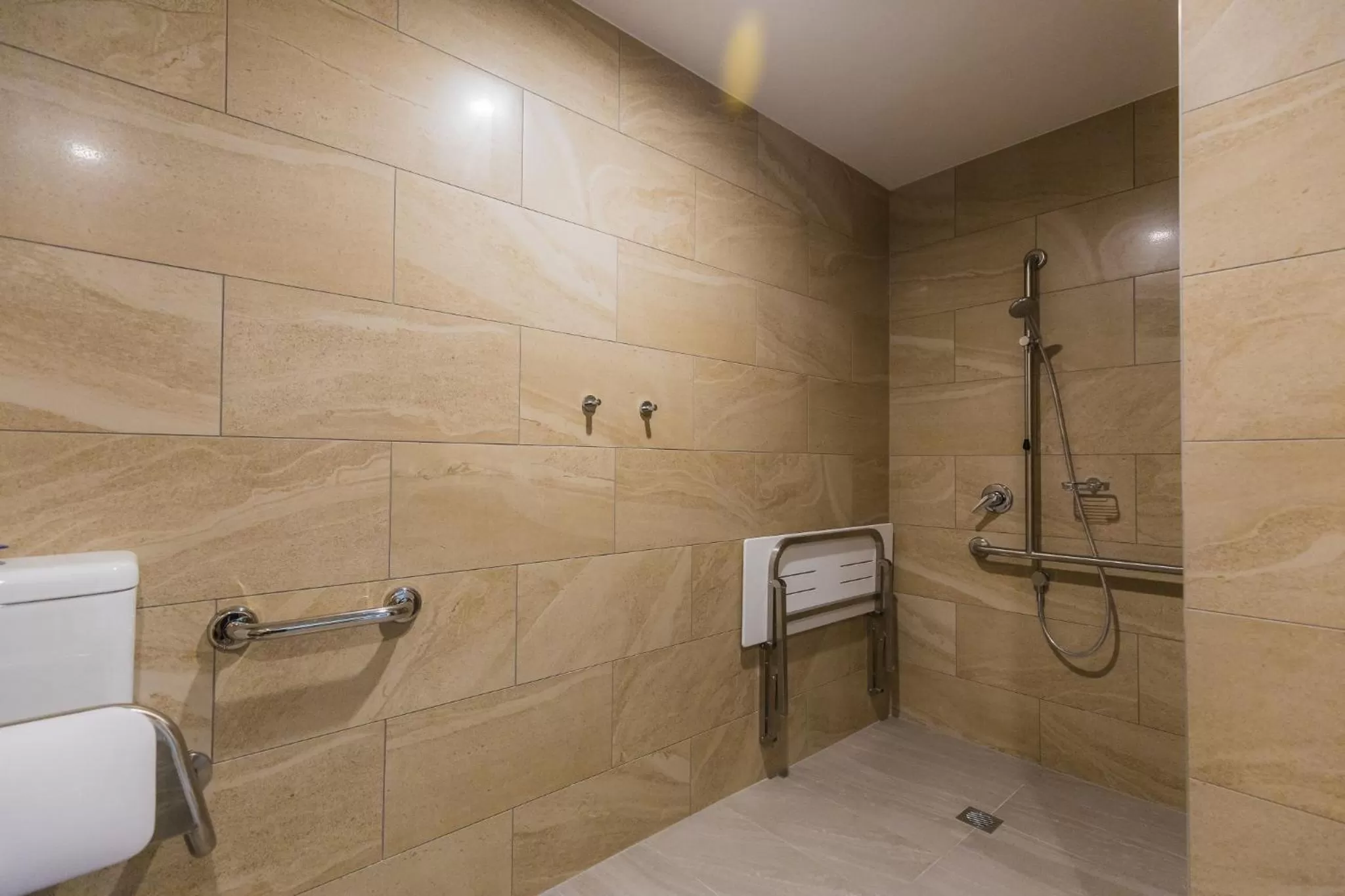 Bathroom in The Windsor, Hotel Rooms & Apartments