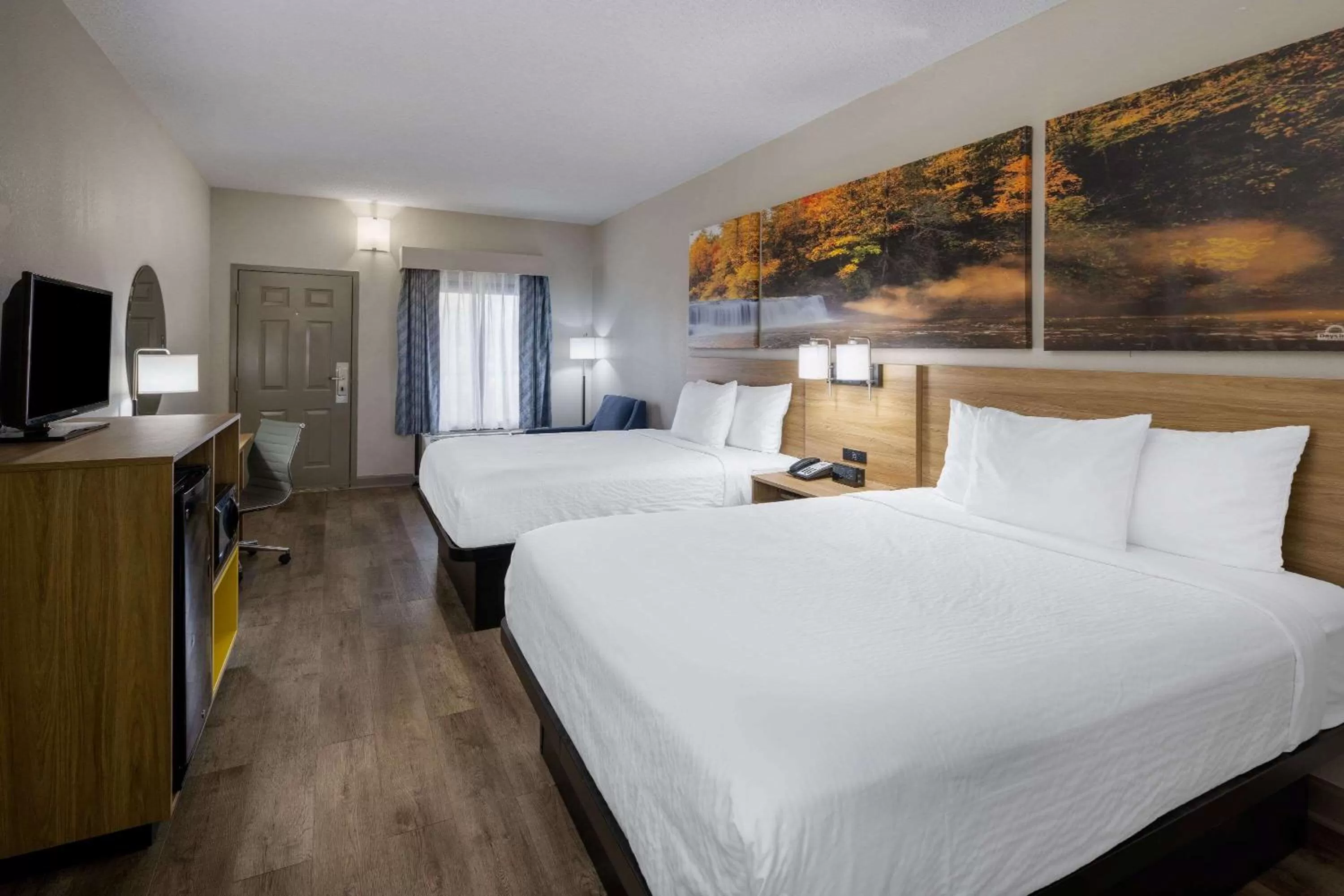 Bedroom, Bed in Days Inn by Wyndham Jackson