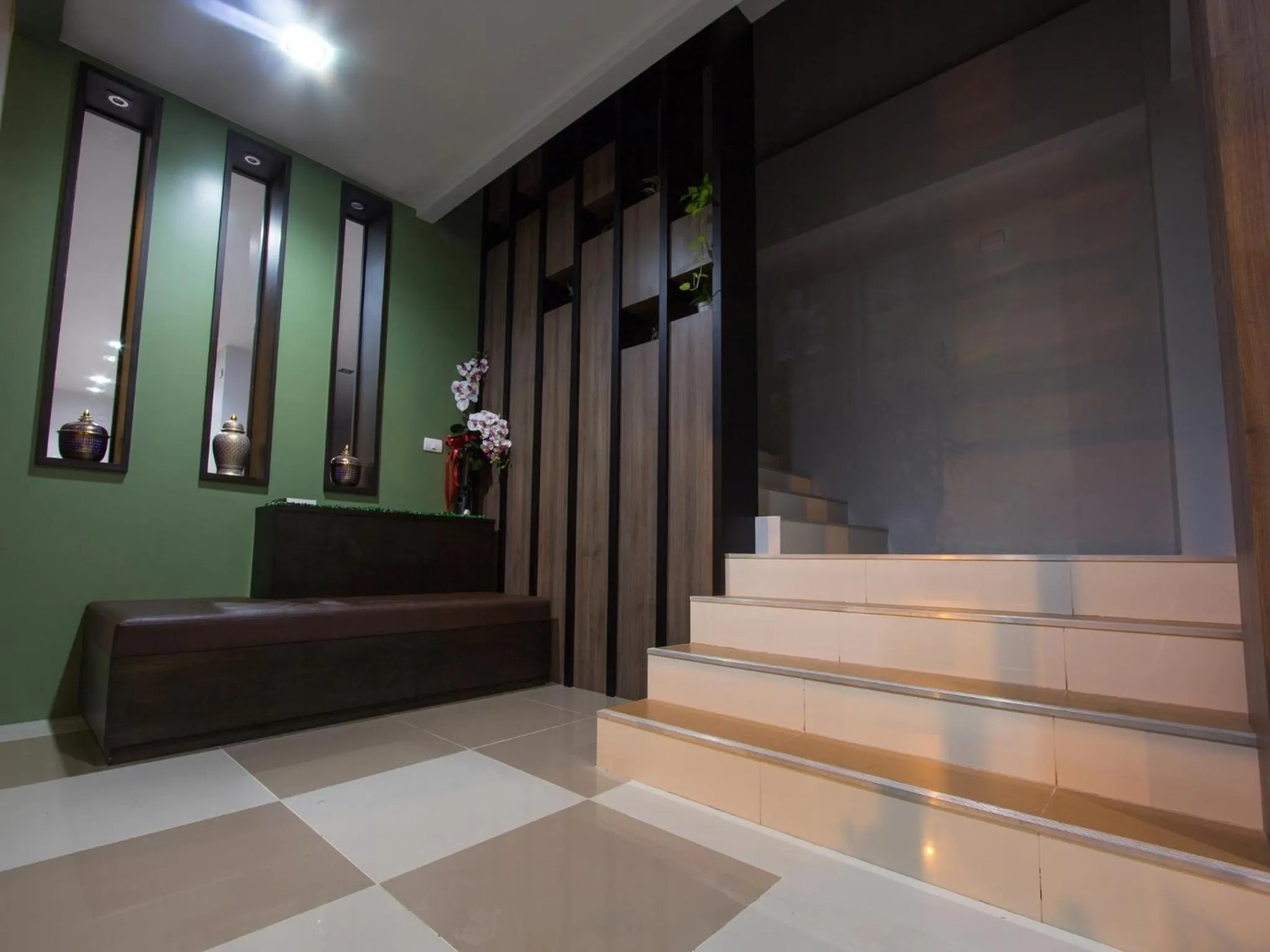 Facade/entrance in Maison de Cheer