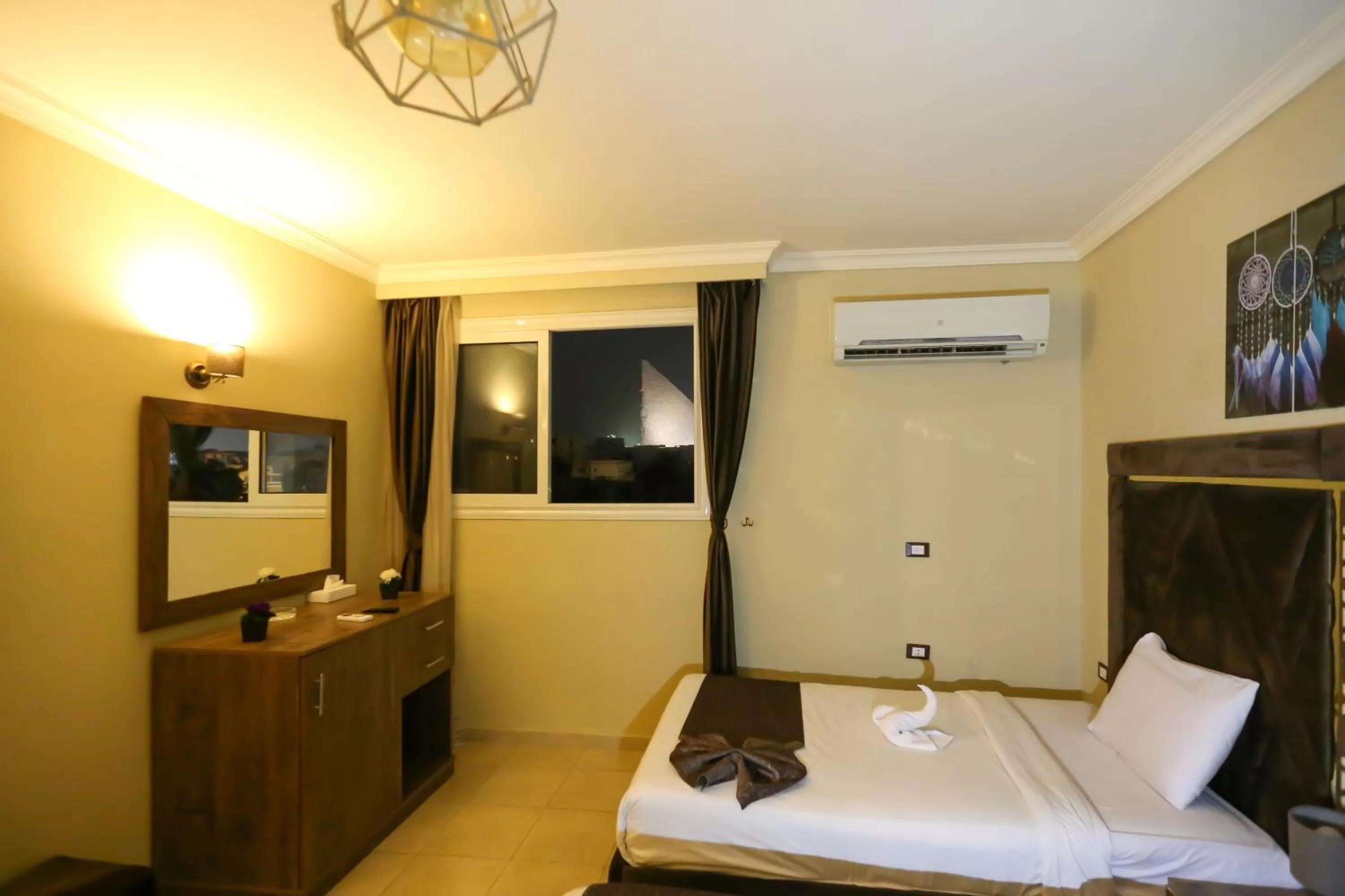 View (from property/room), TV/Entertainment Center in King Cheops Inn - Pyramid View