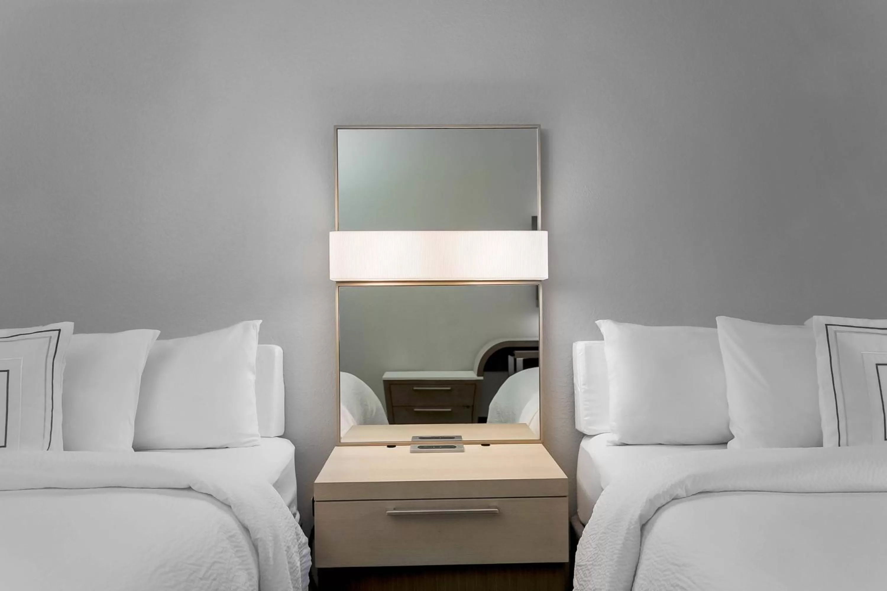 Photo of the whole room in Courtyard Tampa Brandon