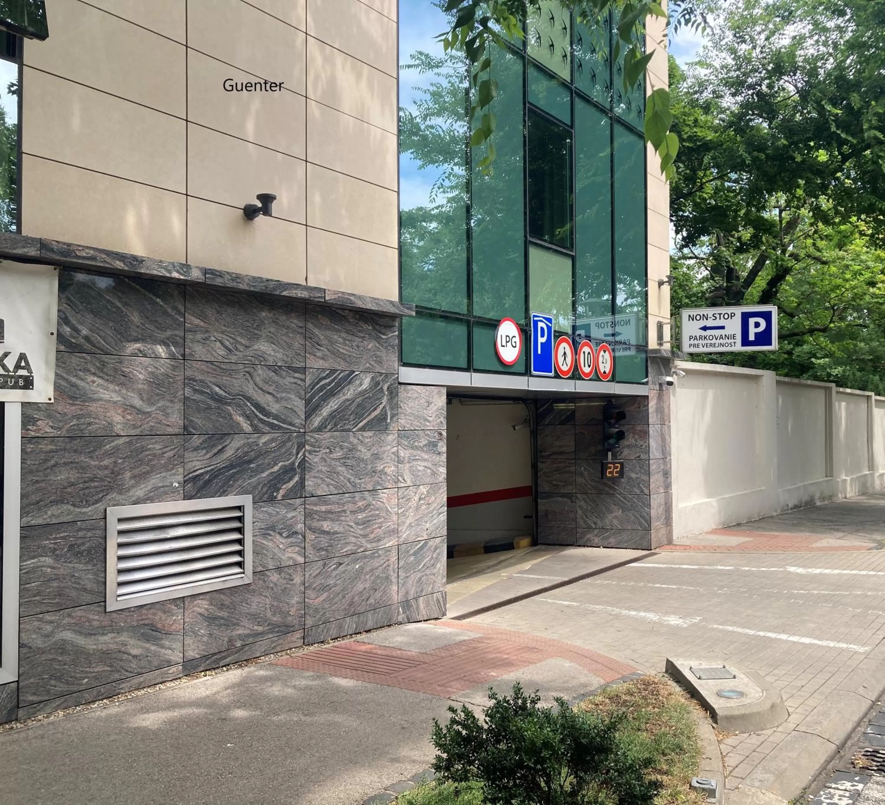 Parking in LOFT Hotel Bratislava