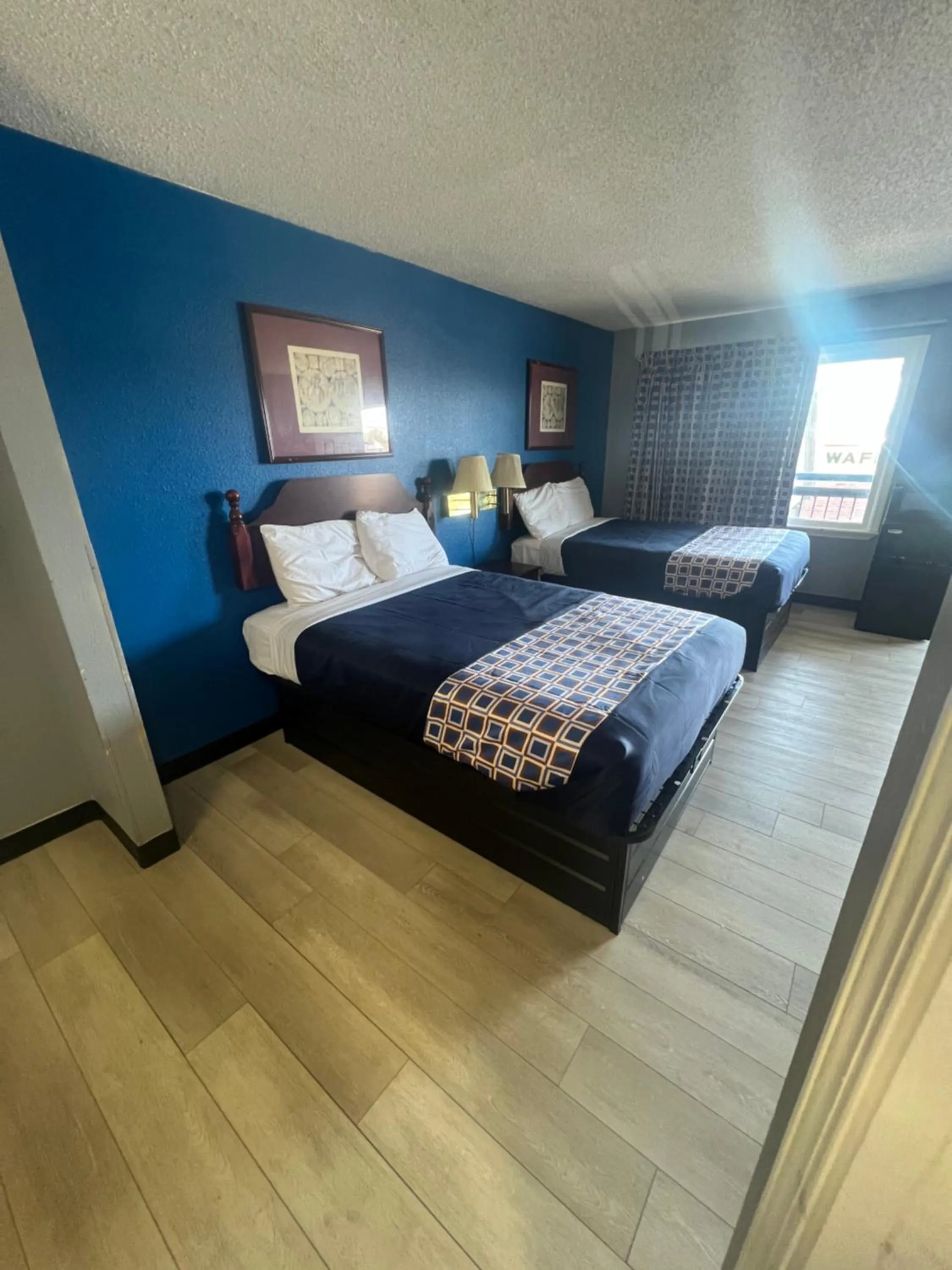 Executive Inn and Suites - Jackson