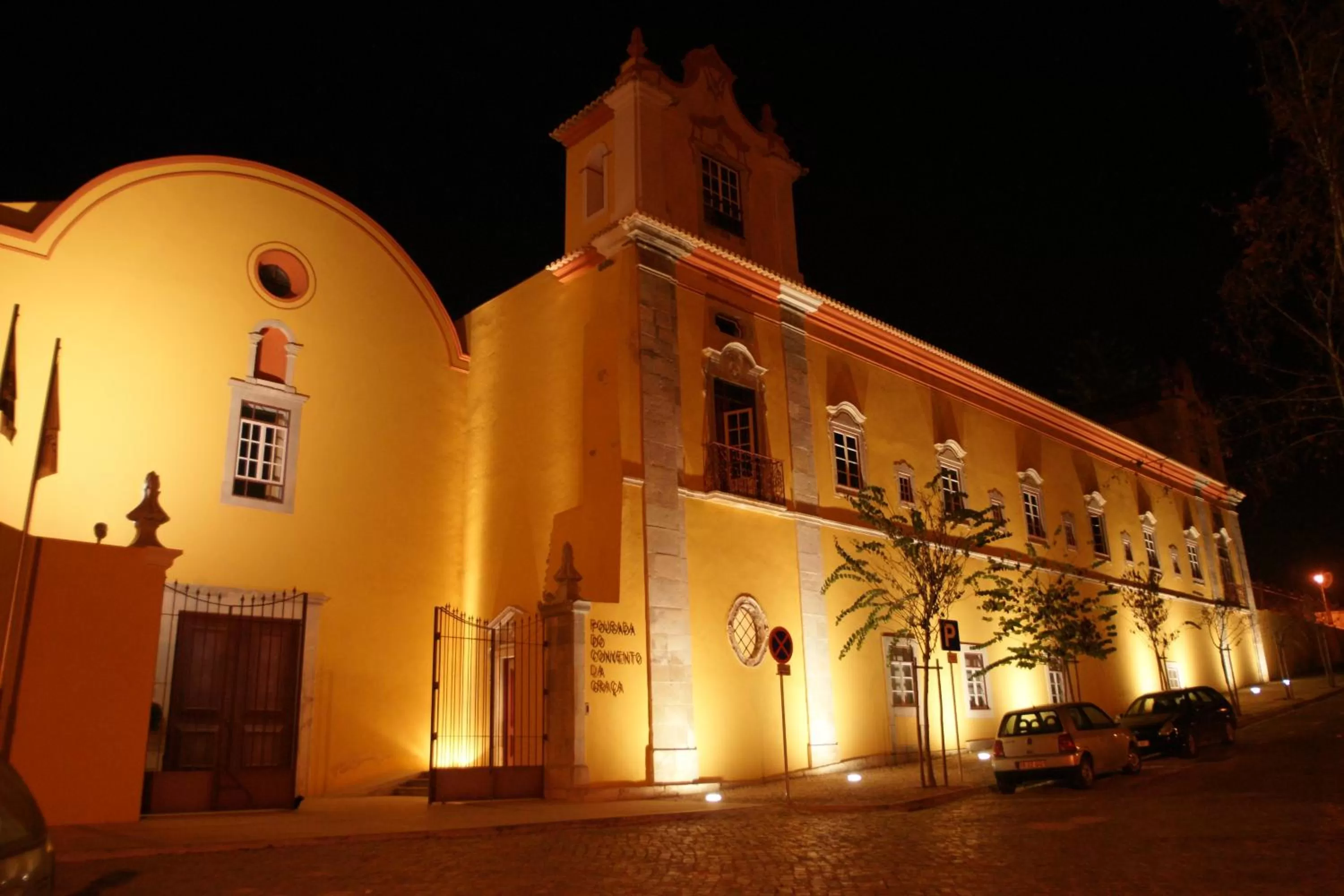 Facade/entrance in Pousada Convento de Tavira