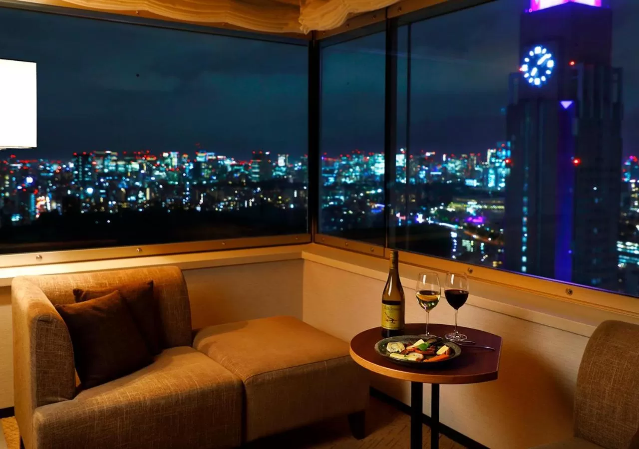 Coffee/tea facilities in Odakyu Hotel Century Southern Tower