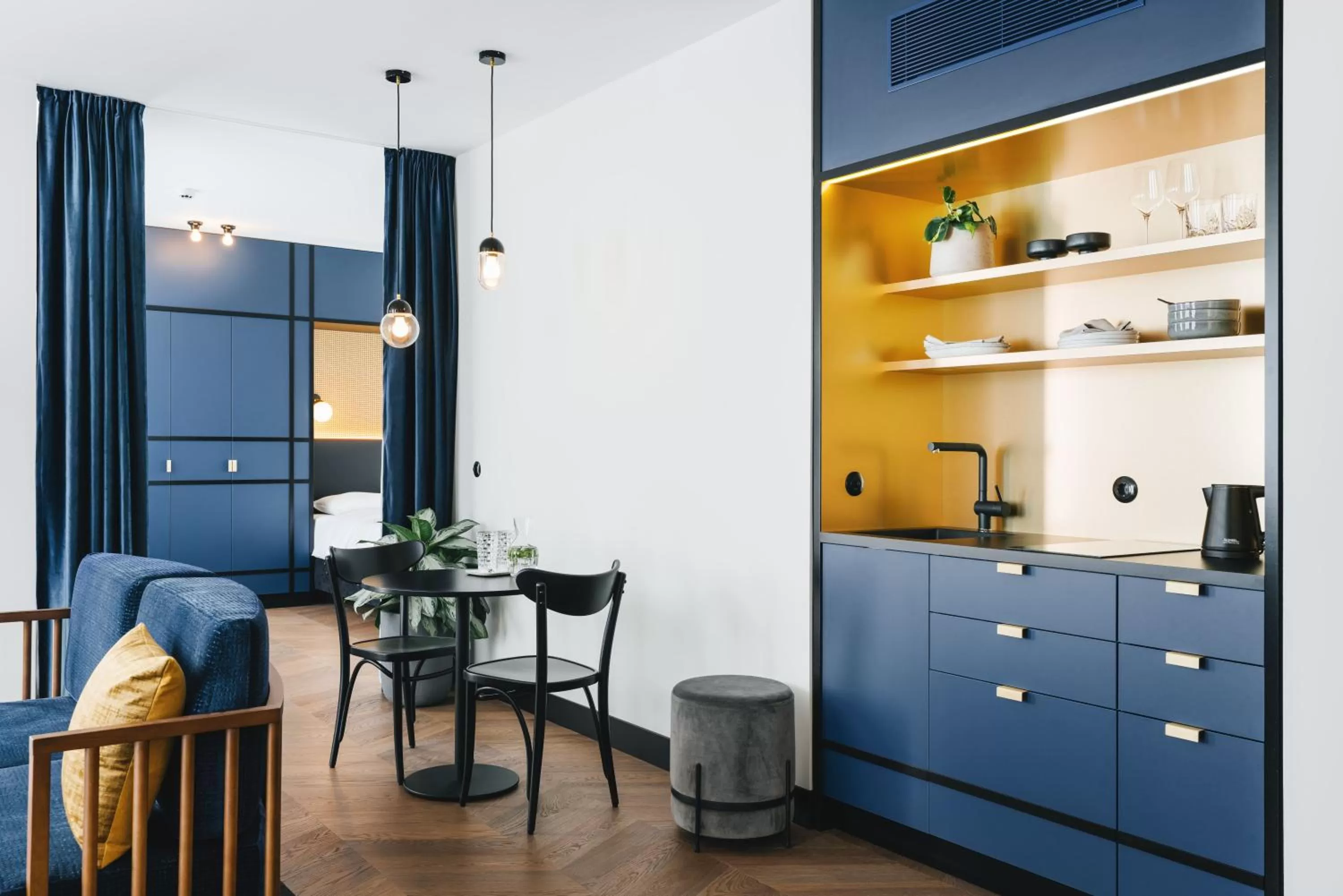 Decorative detail in Hotel Gilbert