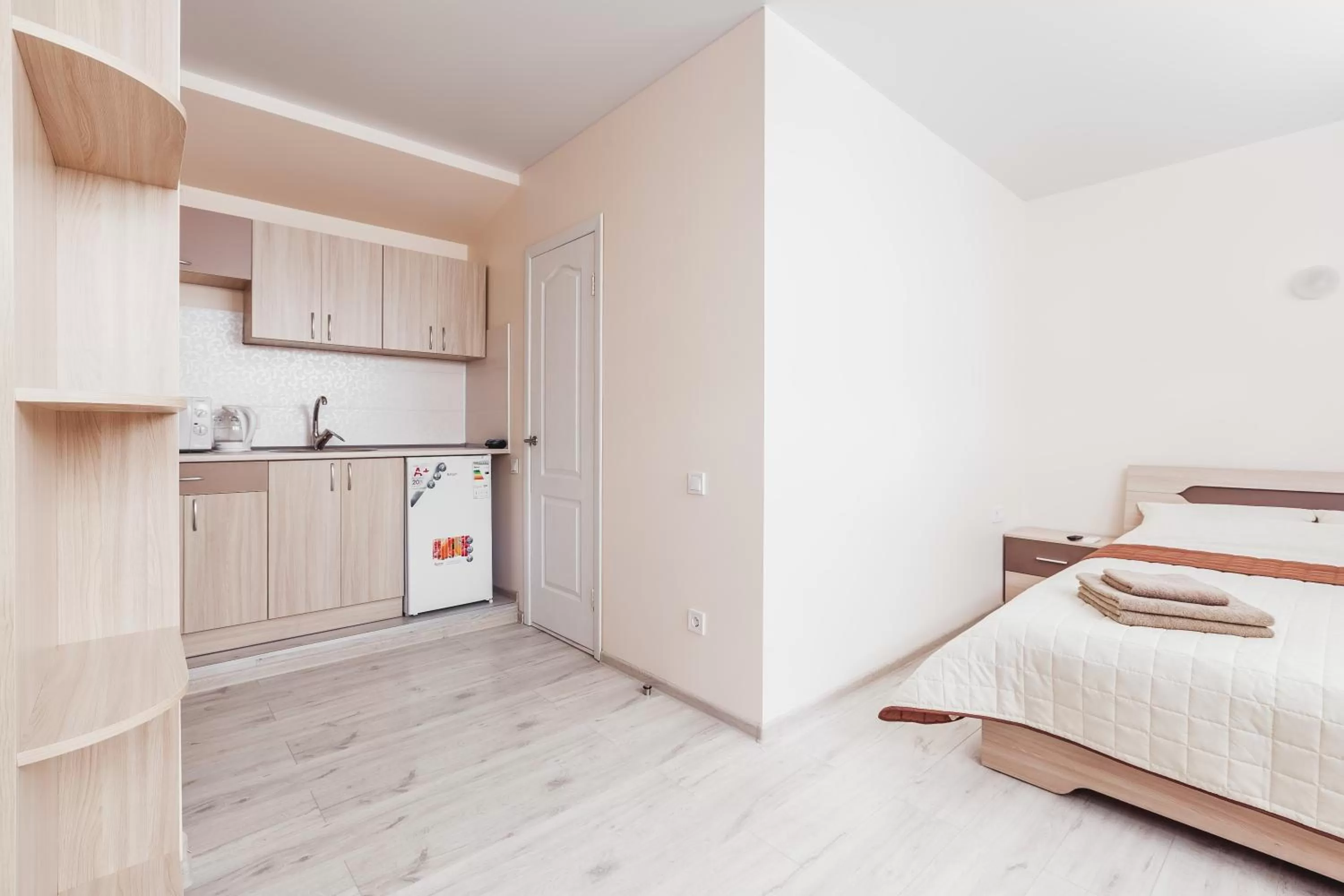 Bed in Apartments near Deribasovskaya