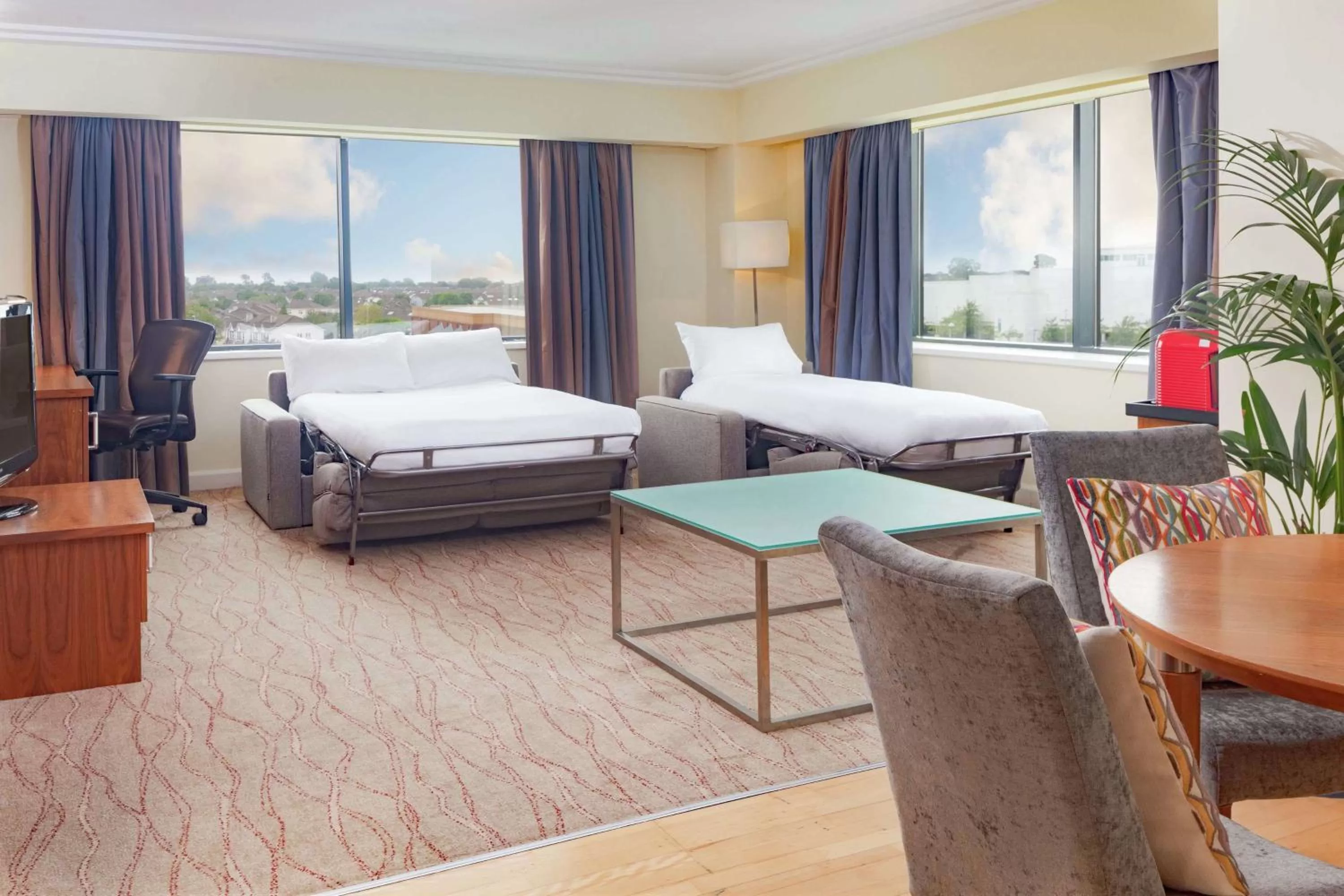 Bedroom, Bed in Hilton Dublin Airport