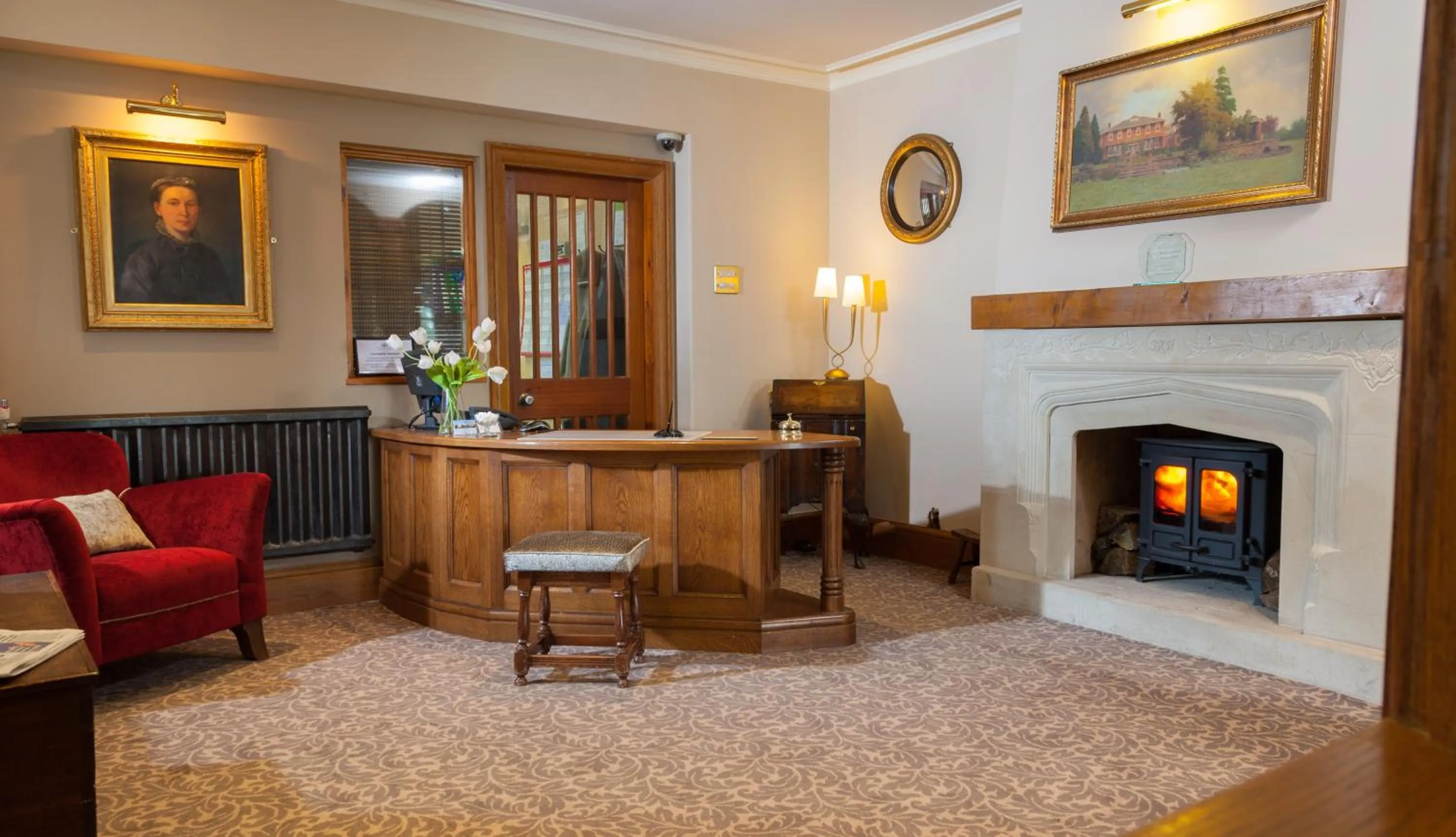 Lobby or reception in Best Western Sysonby Knoll Hotel
