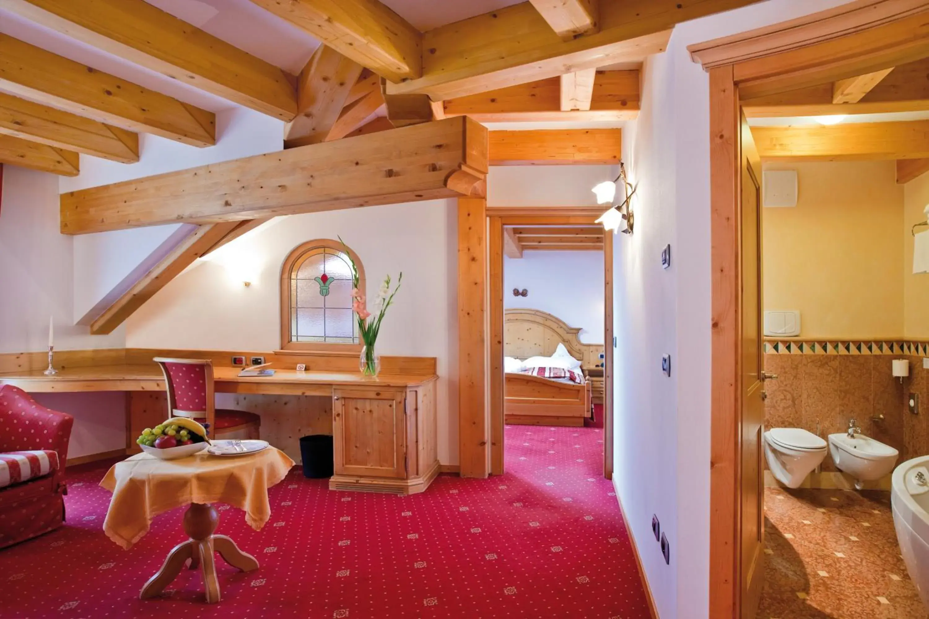 Suite with Hot Tub in Hotel Lagorai Resort & Spa Suite with Hot Tub in Hotel Lagorai Resort & Spa