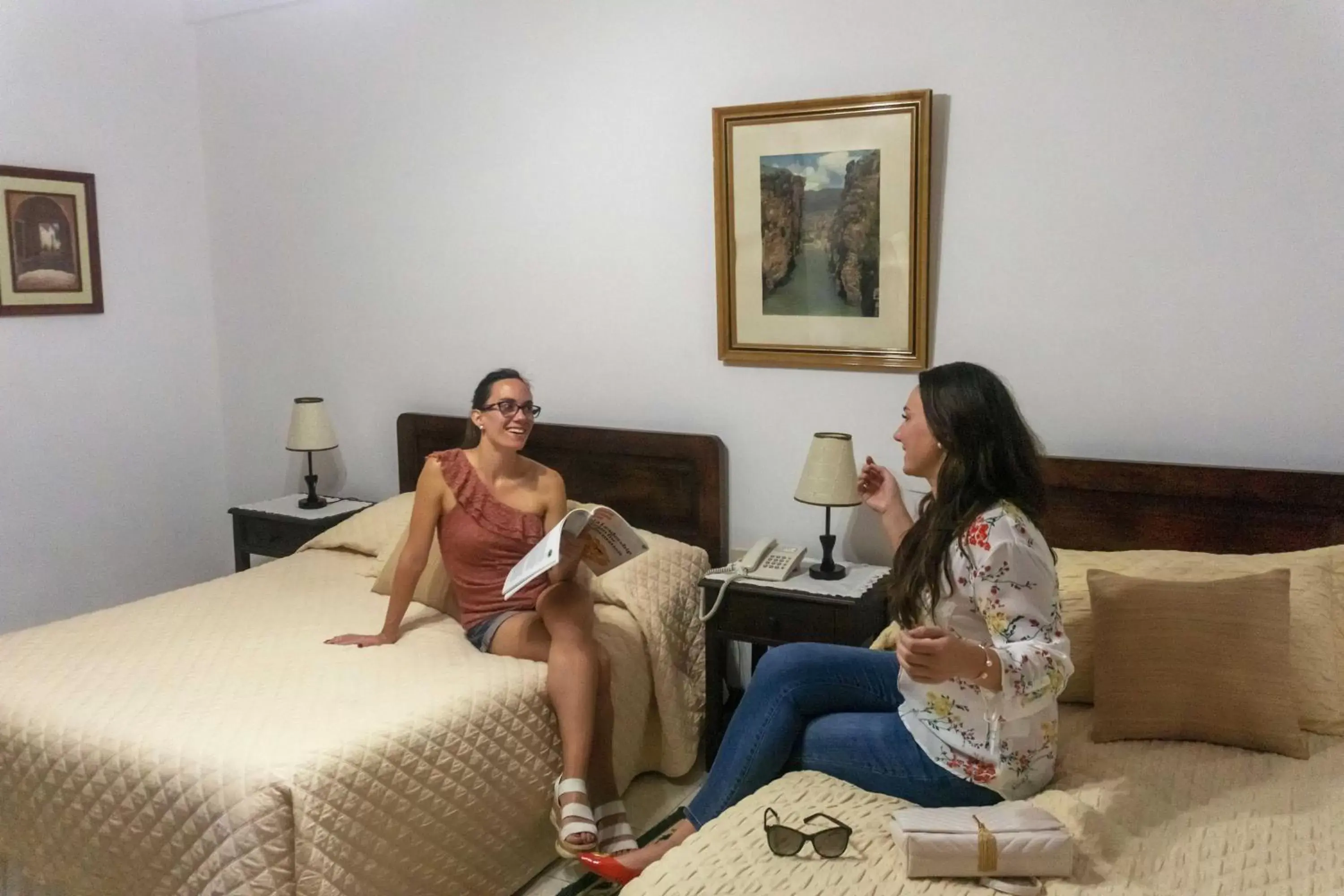 Twin Room - single occupancy in Hotel Carmen Twin Room - single occupancy in Hotel Carmen