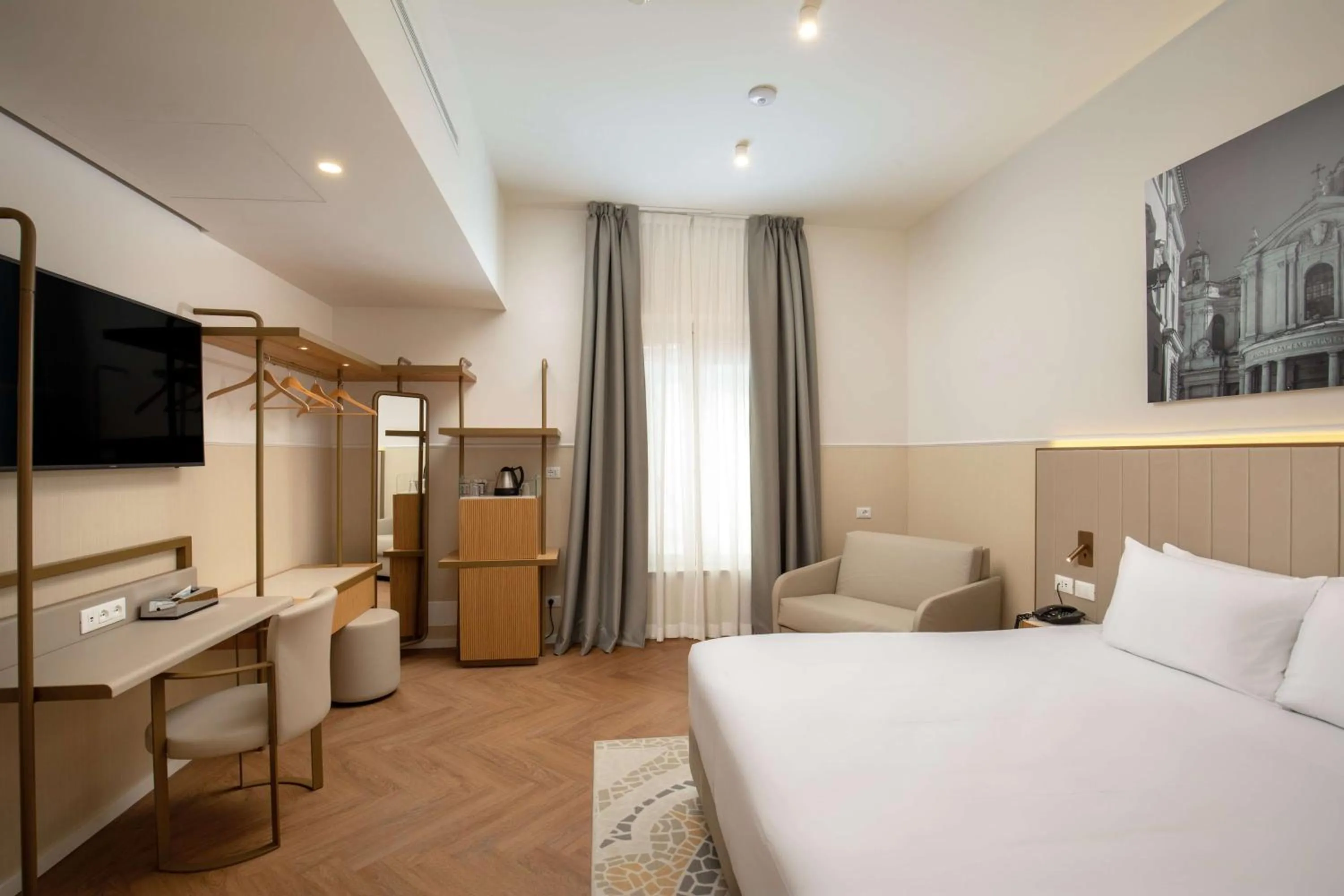 Bedroom, Bed in Cosmopolita Rome Colosseum, Tapestry Collection by Hilton