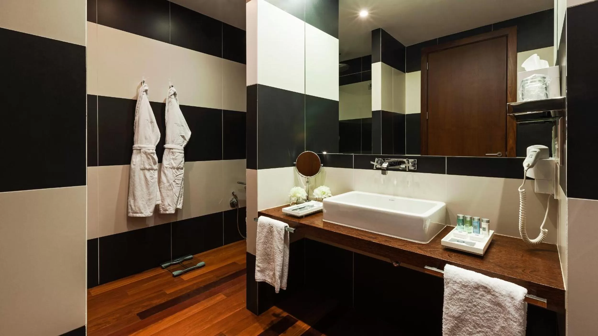 Bathroom in M'AR De AR Aqueduto