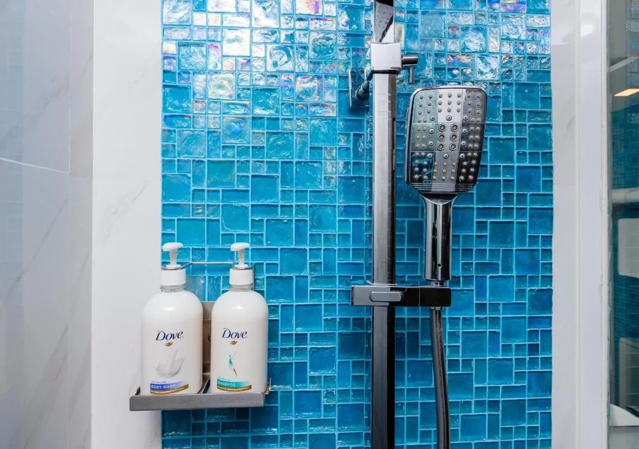 Shower in Holiday Inn Express Pattaya Central by IHG