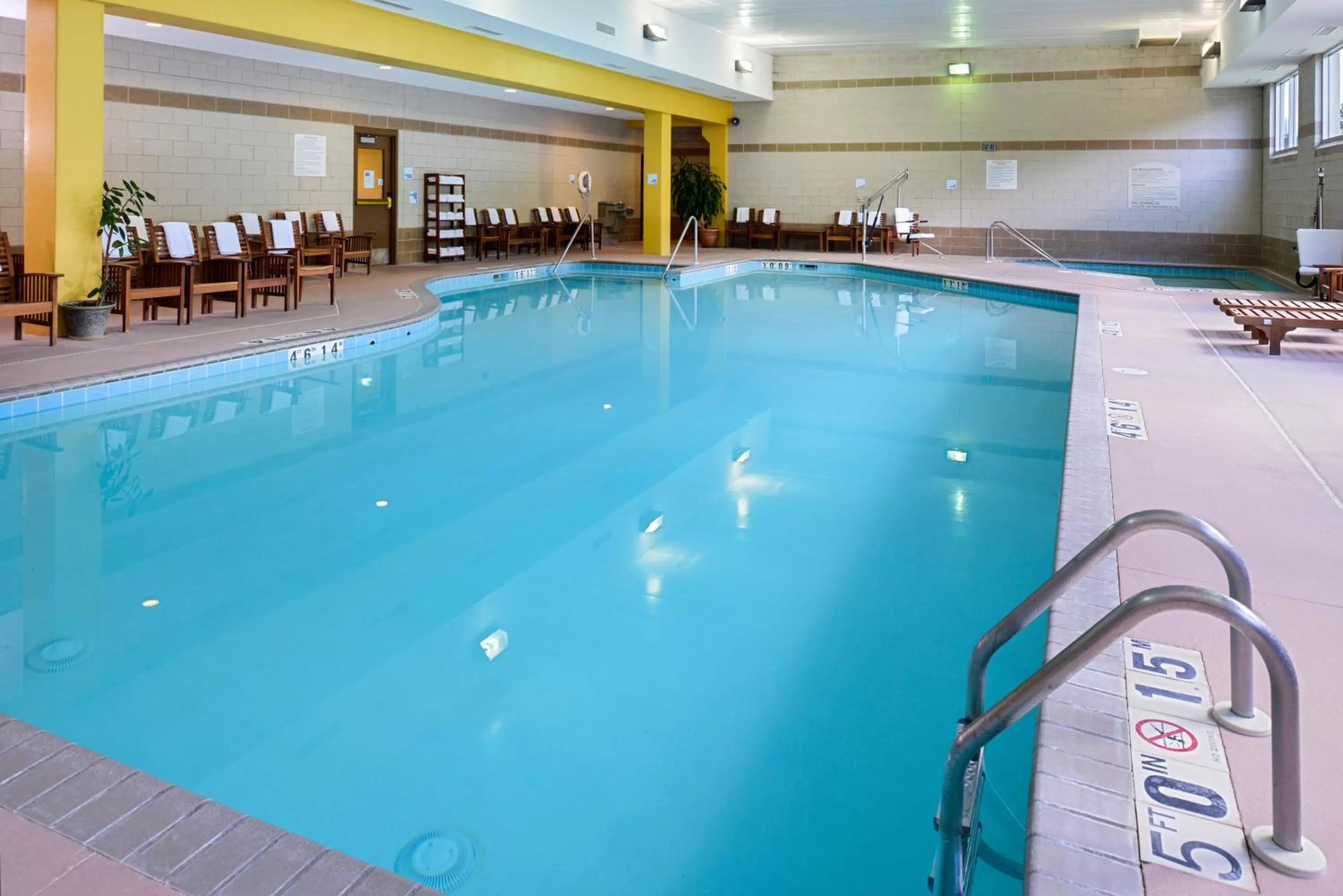Swimming pool in Holiday Inn Express St Croix Valley by IHG